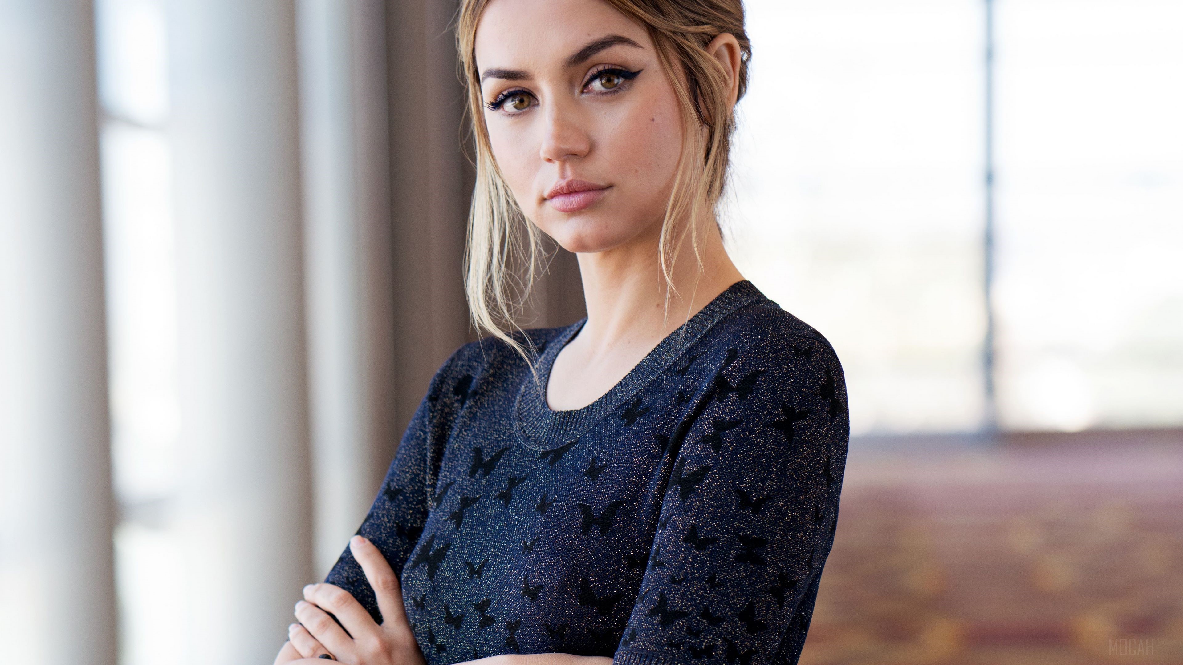 Ana de Armas in Elegant Navy Dress 4K HD Wallpaper