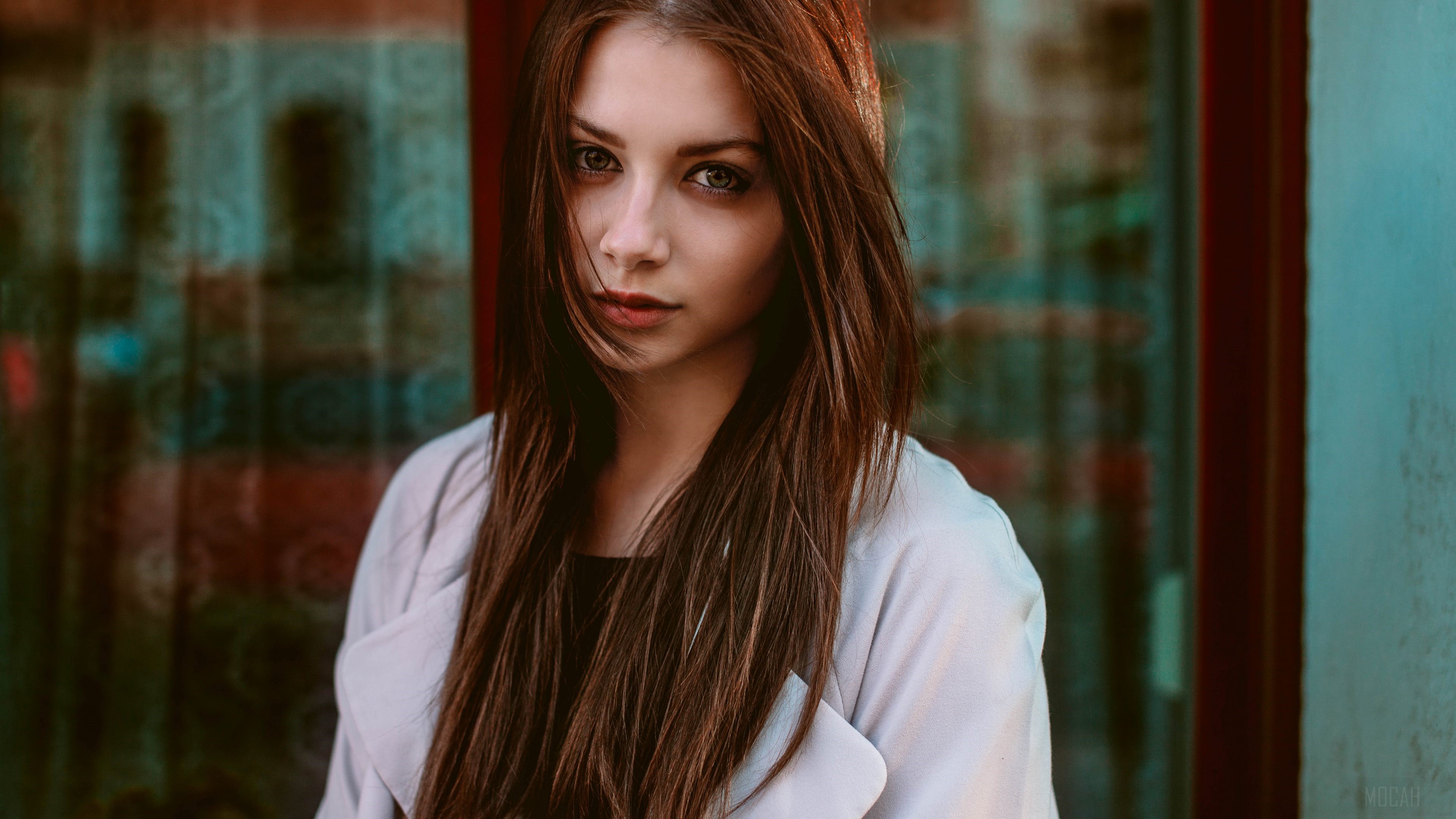 Woman with long brown hair and brown eyes HD Wallpaper