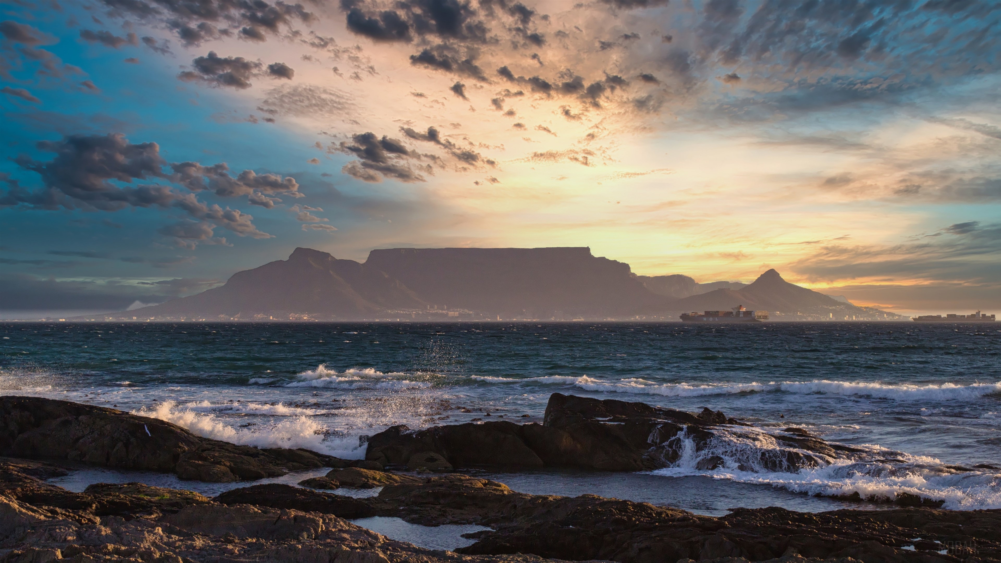 Sunset over Table Mountain and the ocean HD Wallpaper