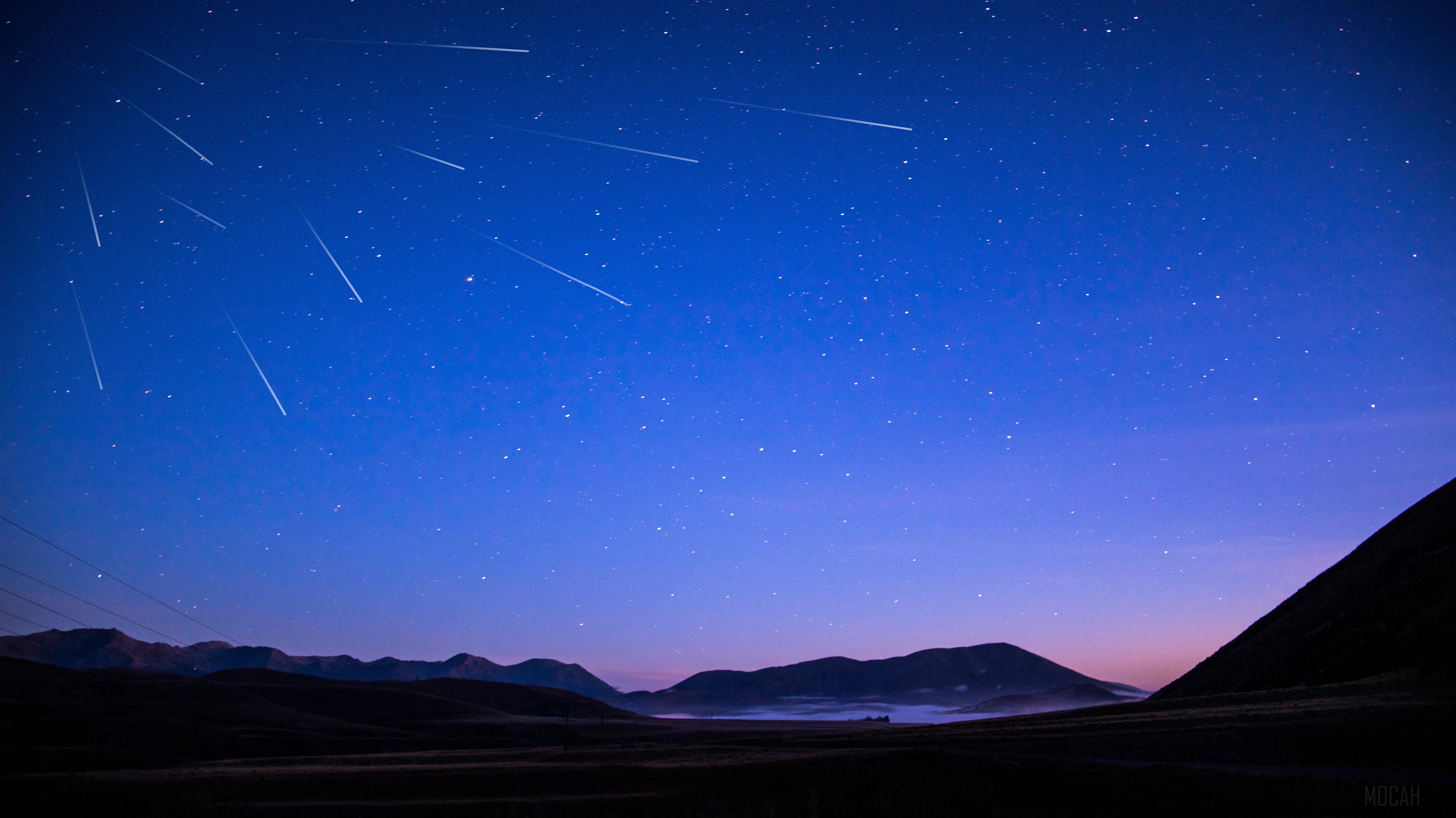 Meteor Shower Over Mountains 4K HD Wallpaper
