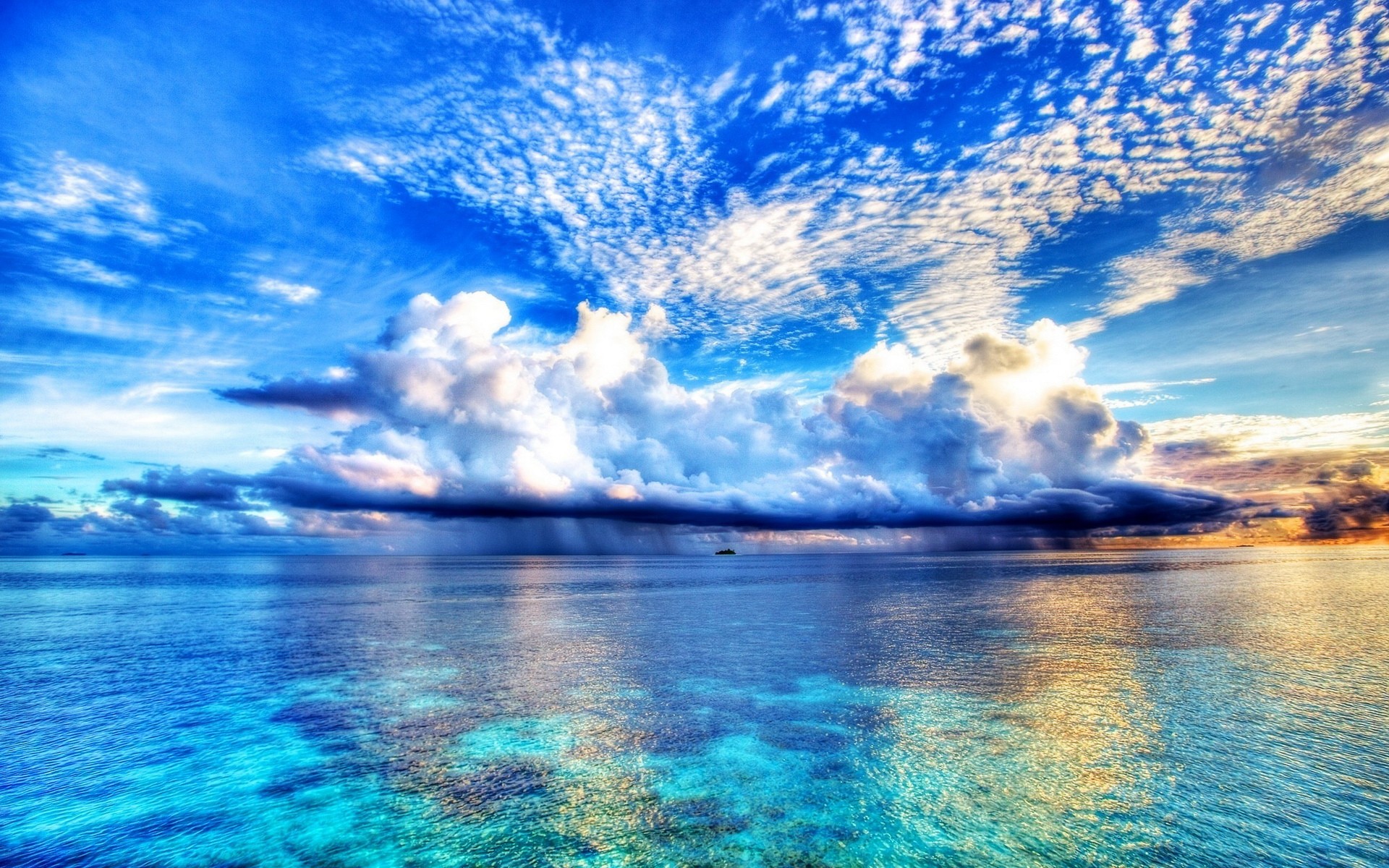 Vast ocean under a dramatic sky with clouds HD Wallpaper
