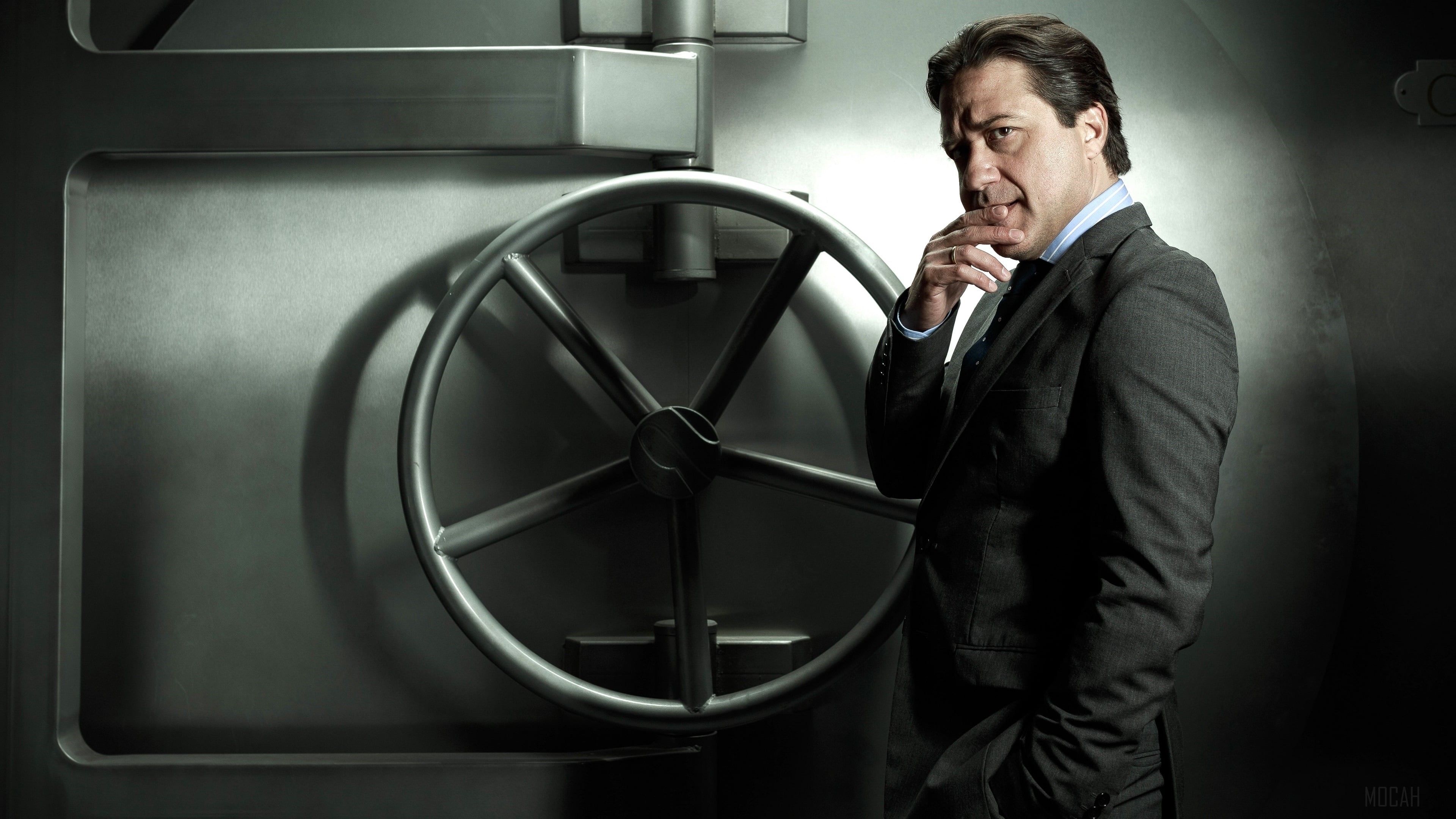 Arturo from Money Heist 4K HD Wallpaper