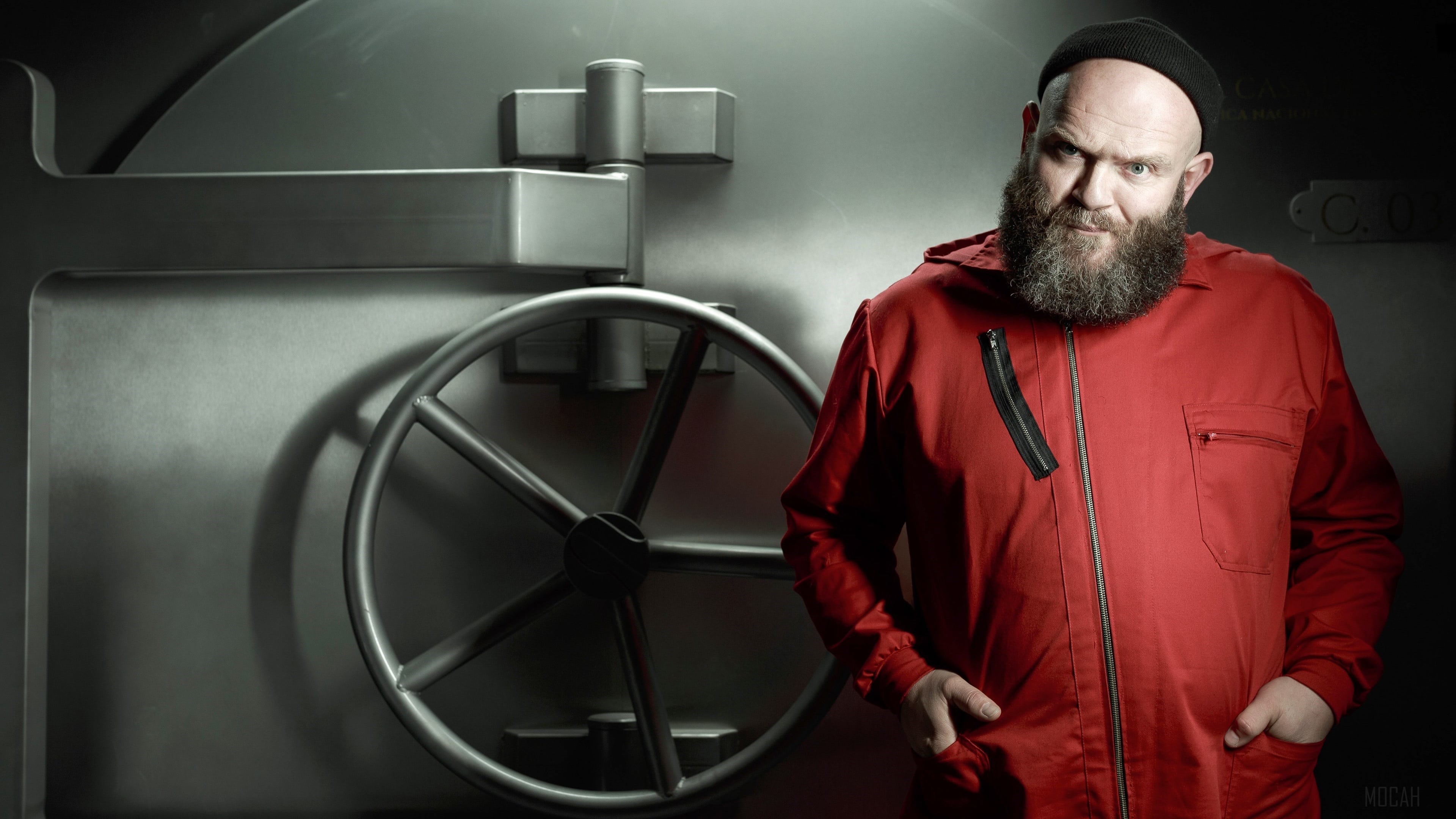 Helsinki from Money Heist in front of a vault HD Wallpaper