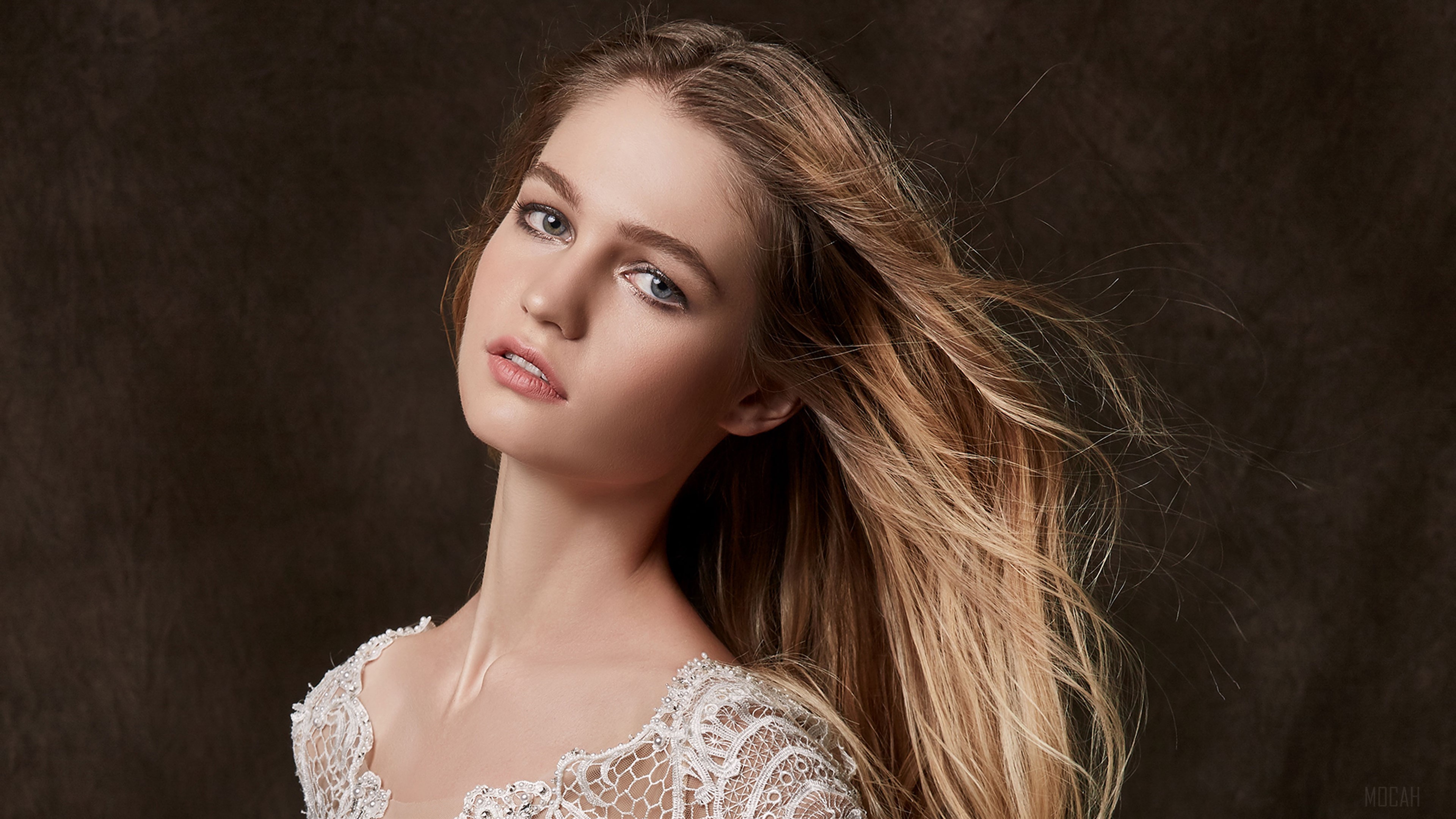 Blonde Hair Girl Model HD Wallpaper