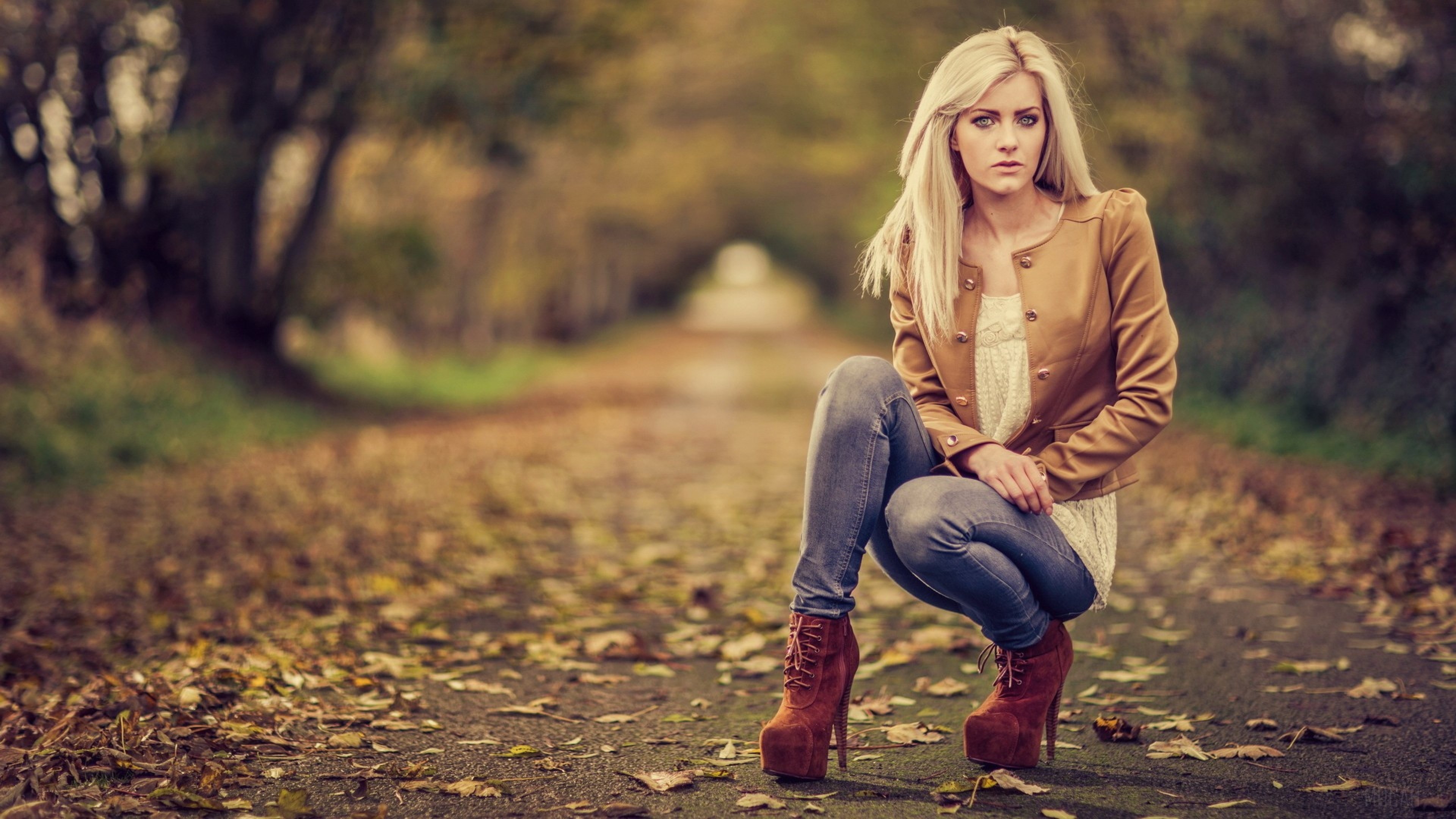 Woman in Autumn Leaves 4K HD Wallpaper