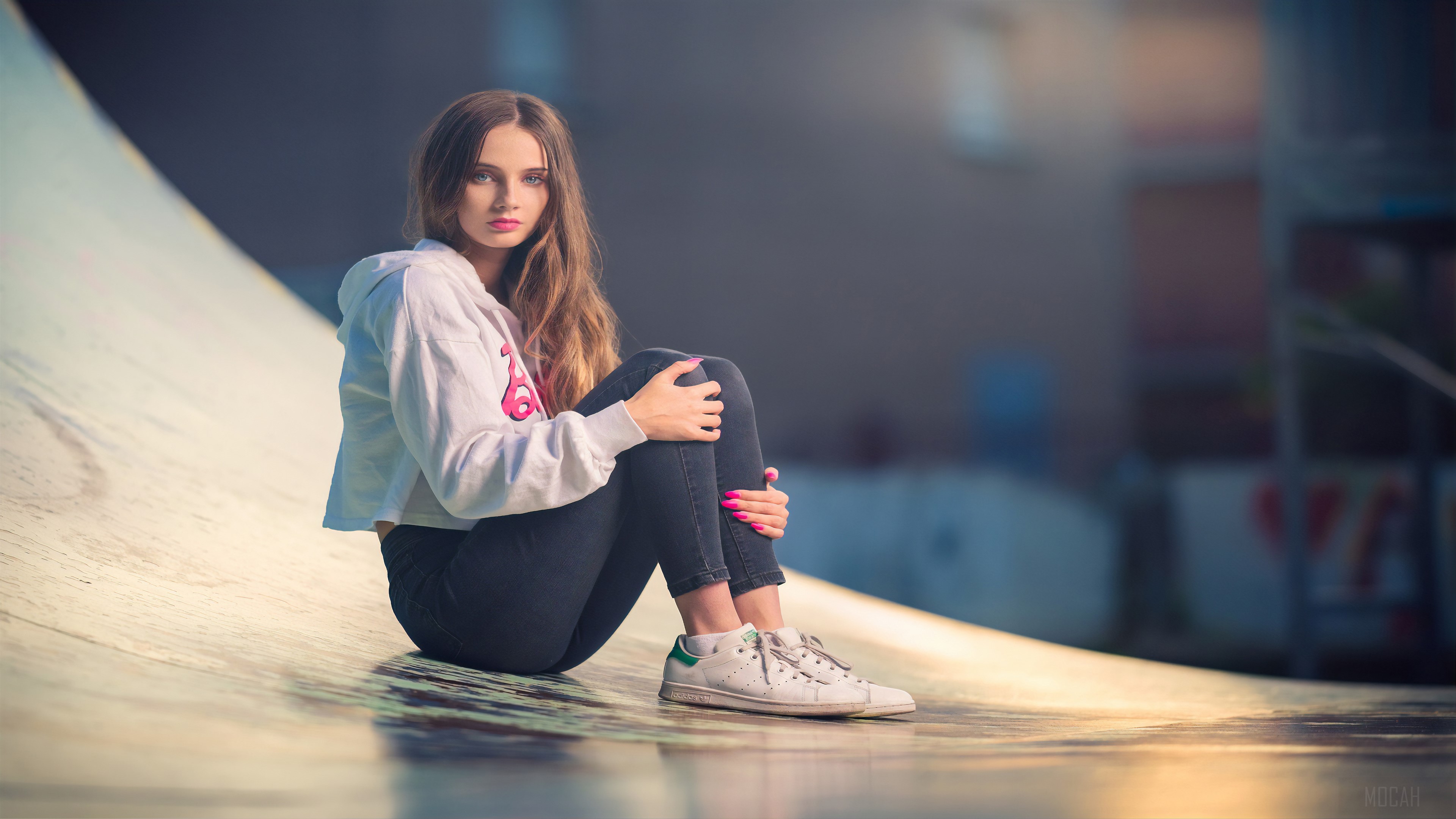 Girl in Skate Park 4K HD Wallpaper
