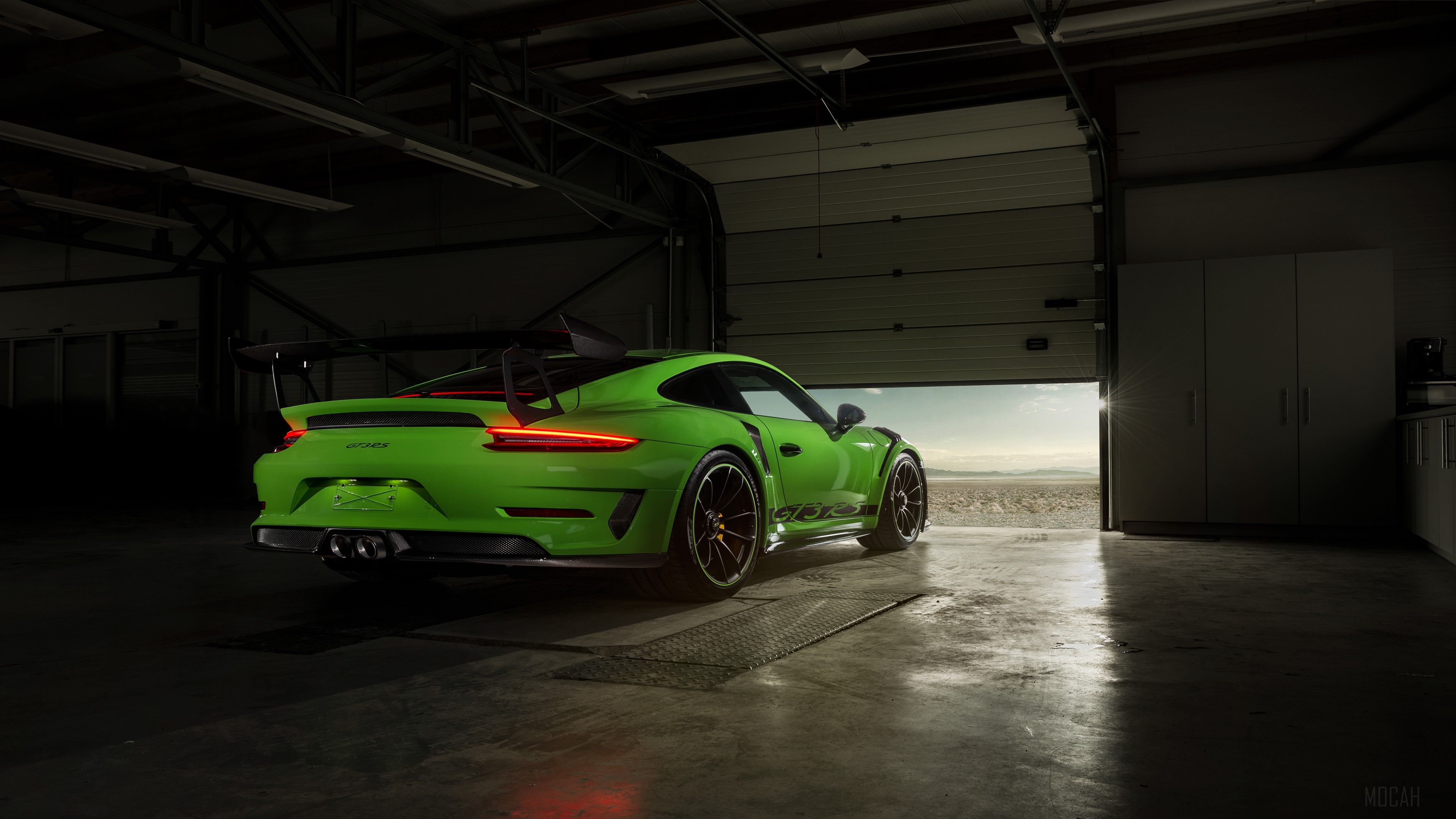 Green Porsche GT3 RS in a garage HD Wallpaper