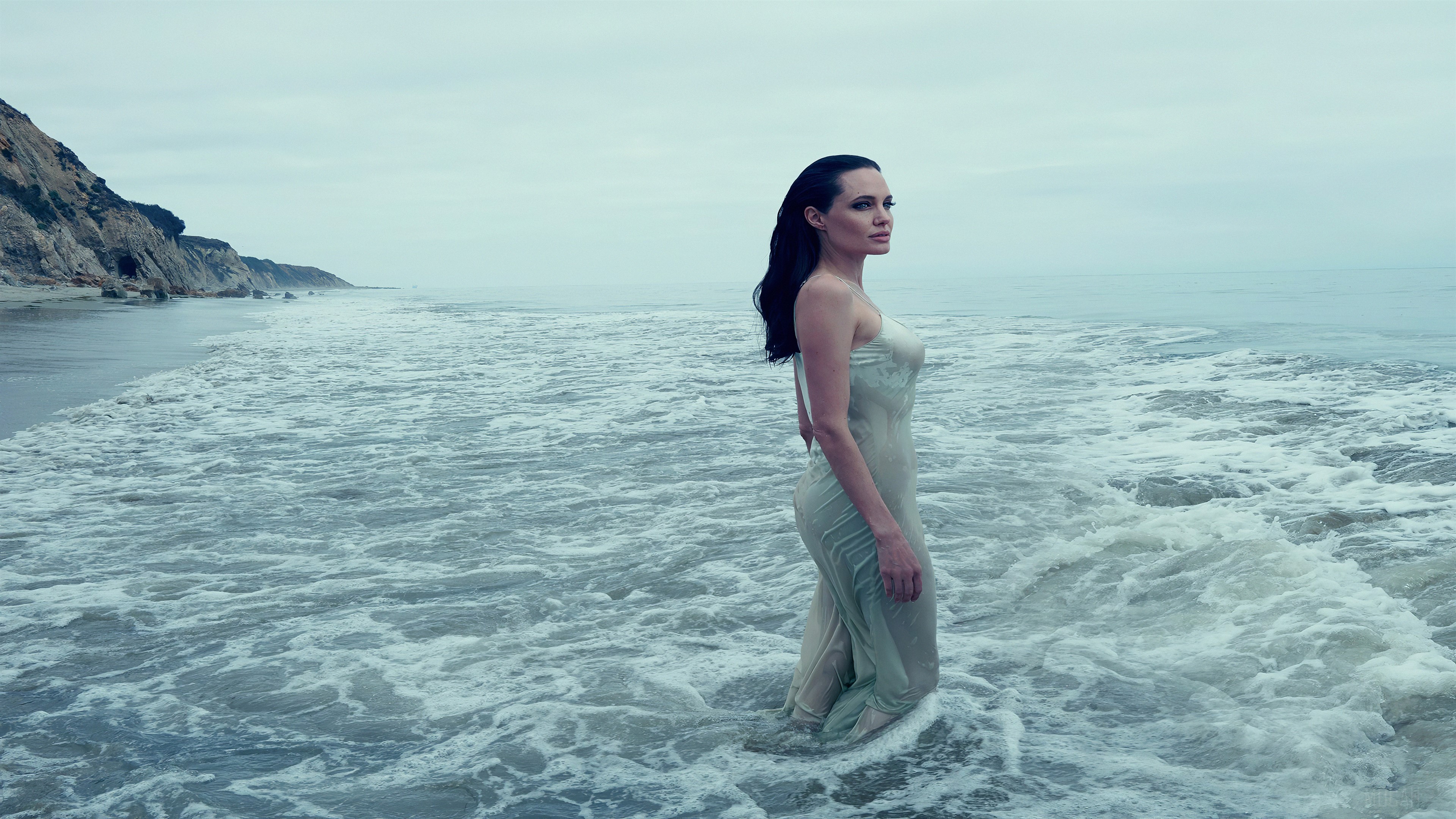 Angelina Jolie in the Ocean 4K HD Wallpaper