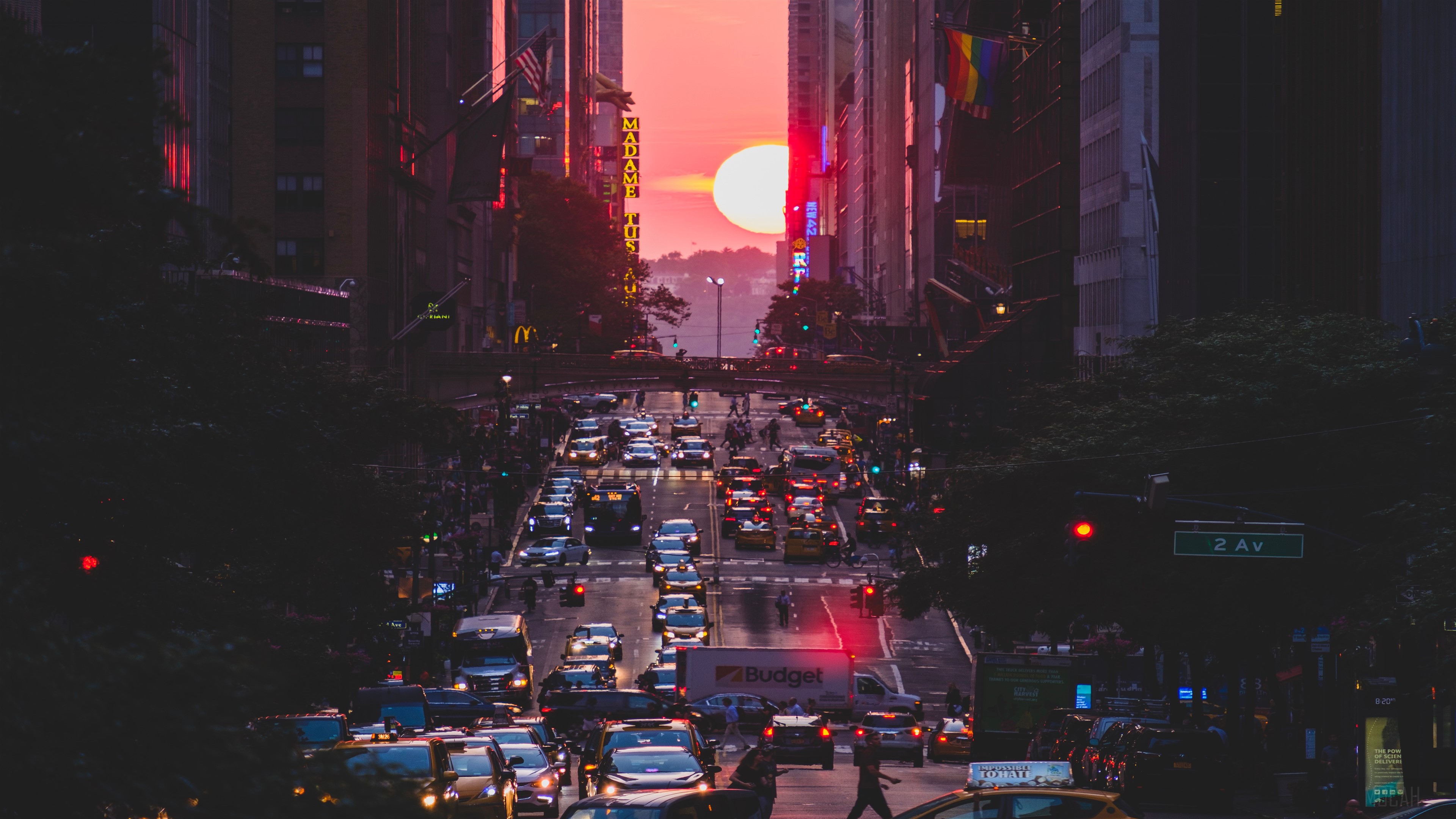 City Street at Sunset with Traffic HD Wallpaper