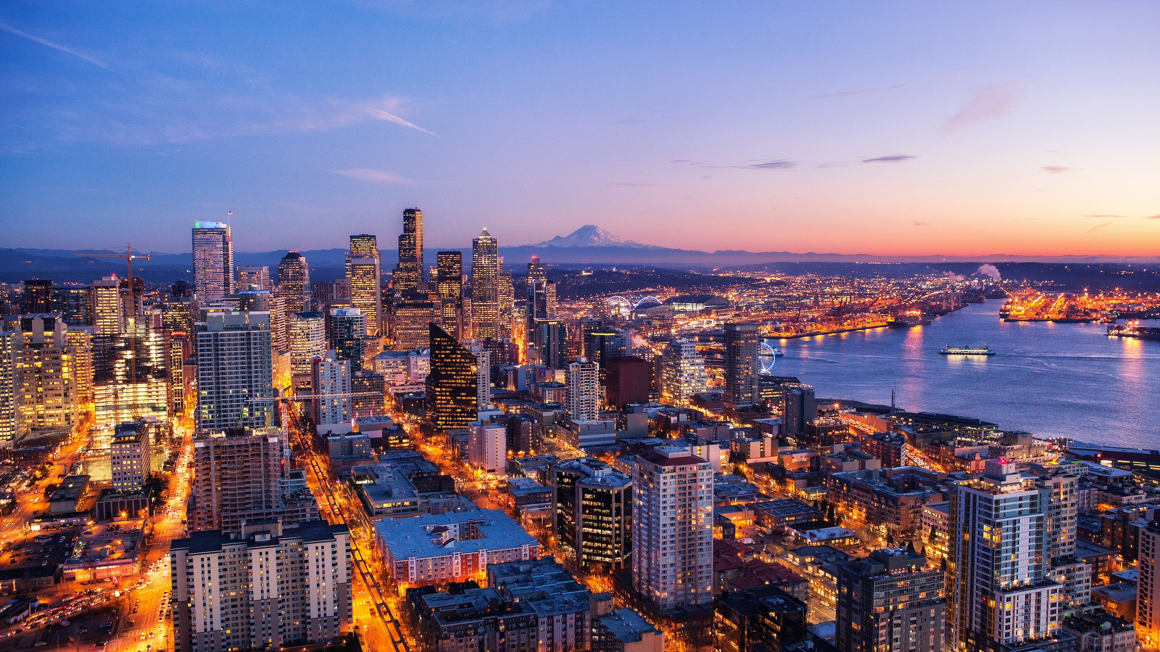 Seattle Skyline at Dusk with Mount Rainier HD Wallpaper