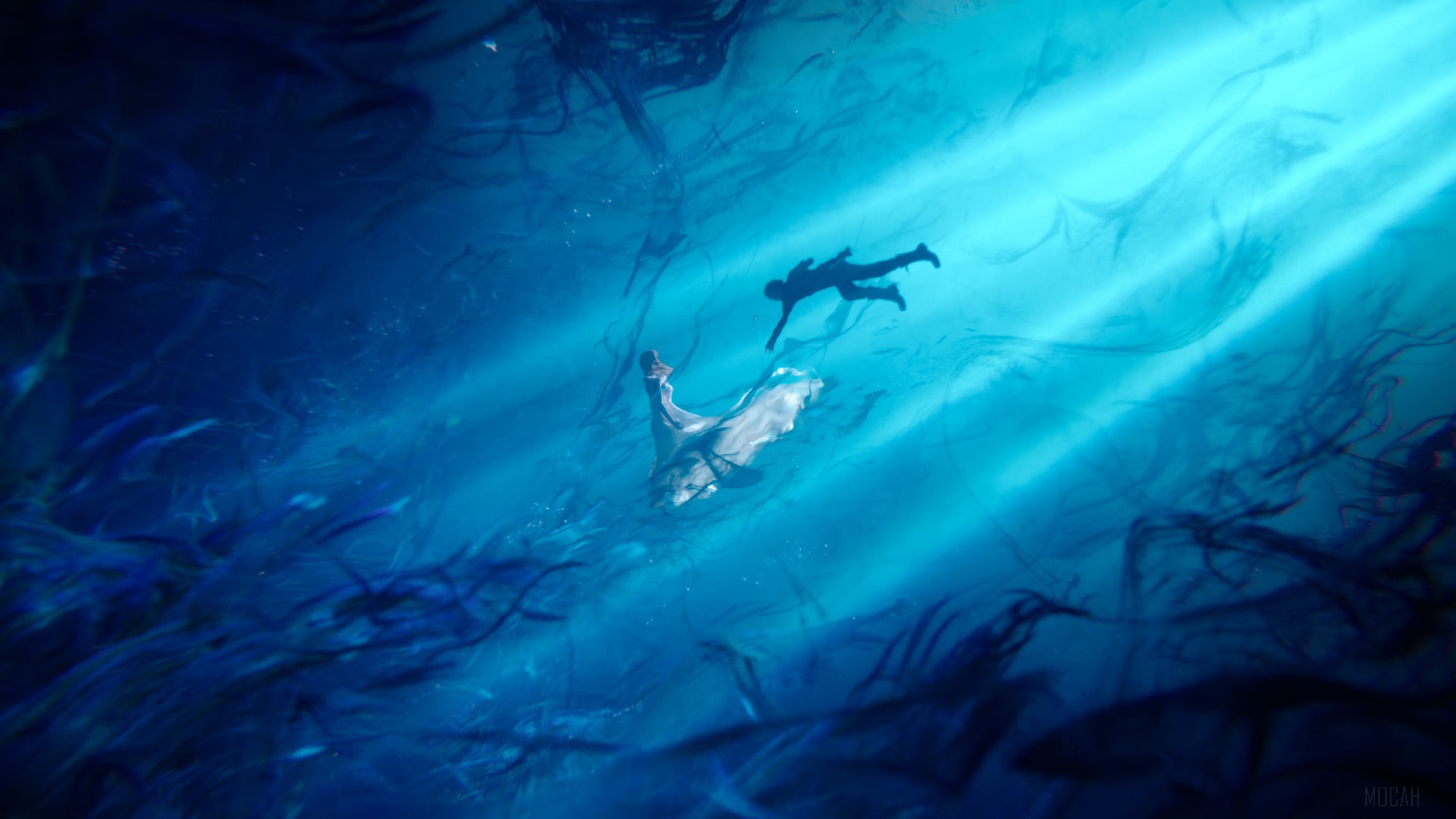 Two figures underwater in Final Fantasy XV 4K HD Wallpaper