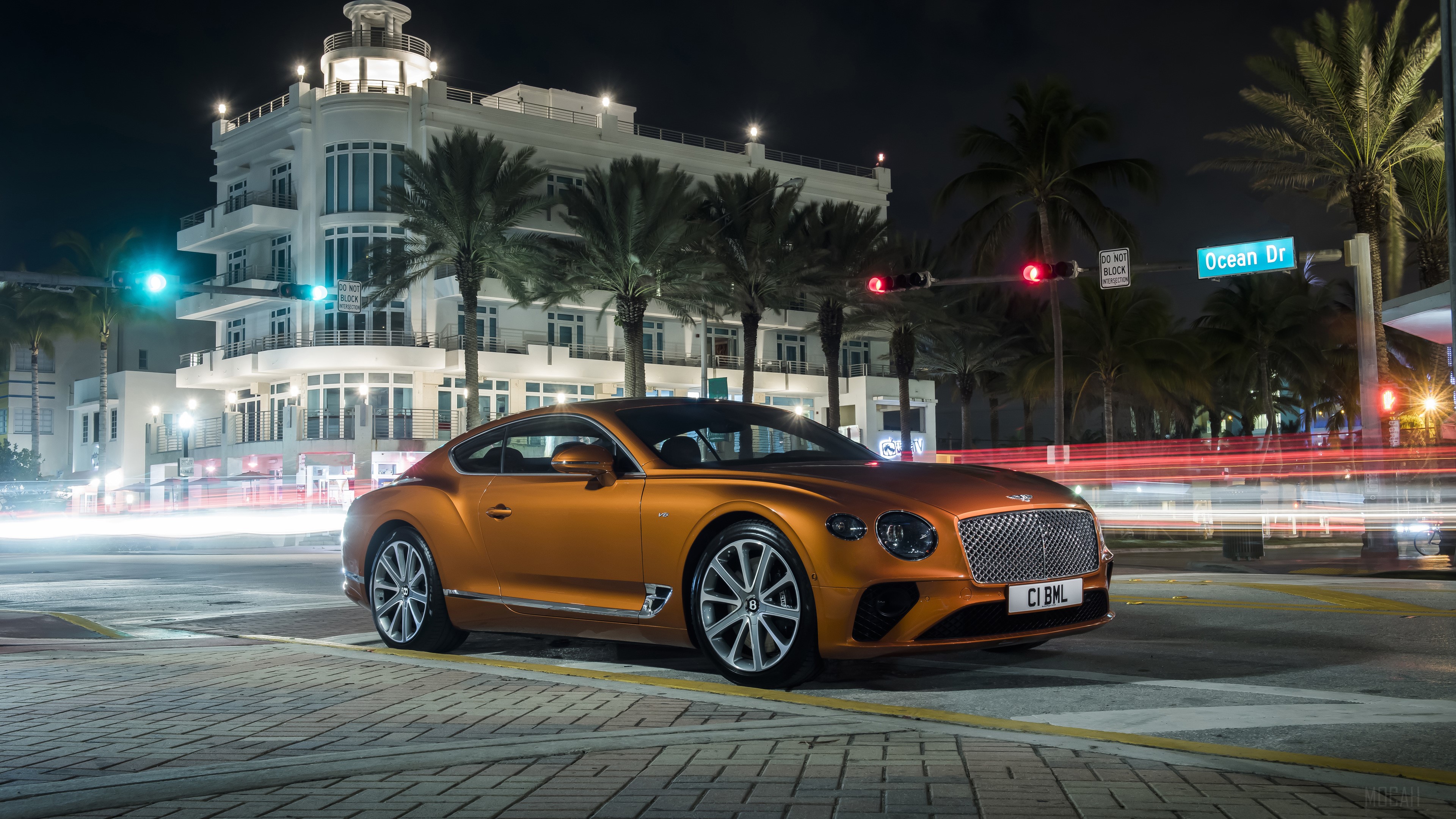 2019 Bentley Continental GT V8 HD Wallpaper
