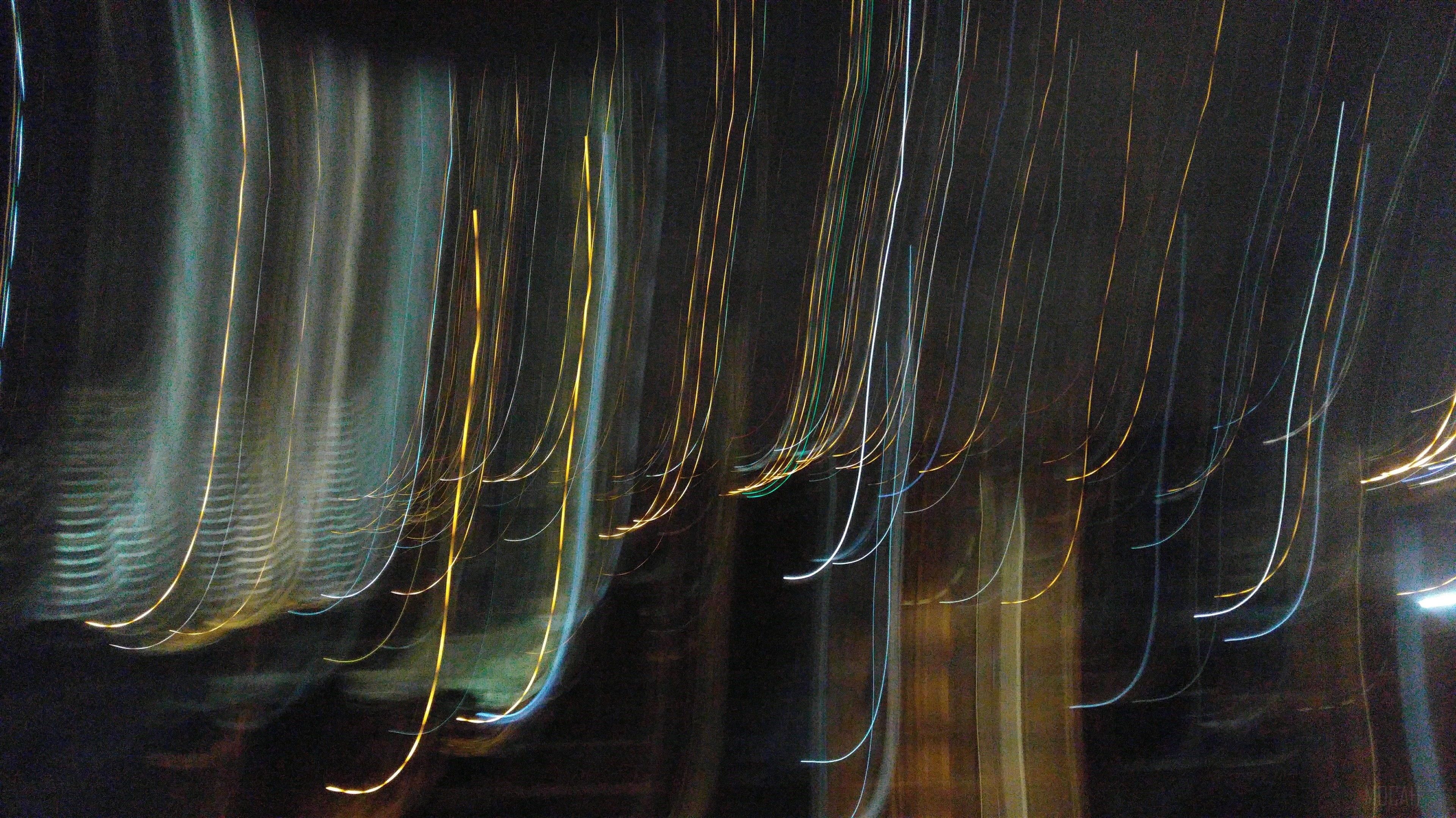 Abstract Light Streaks 4K HD Wallpaper