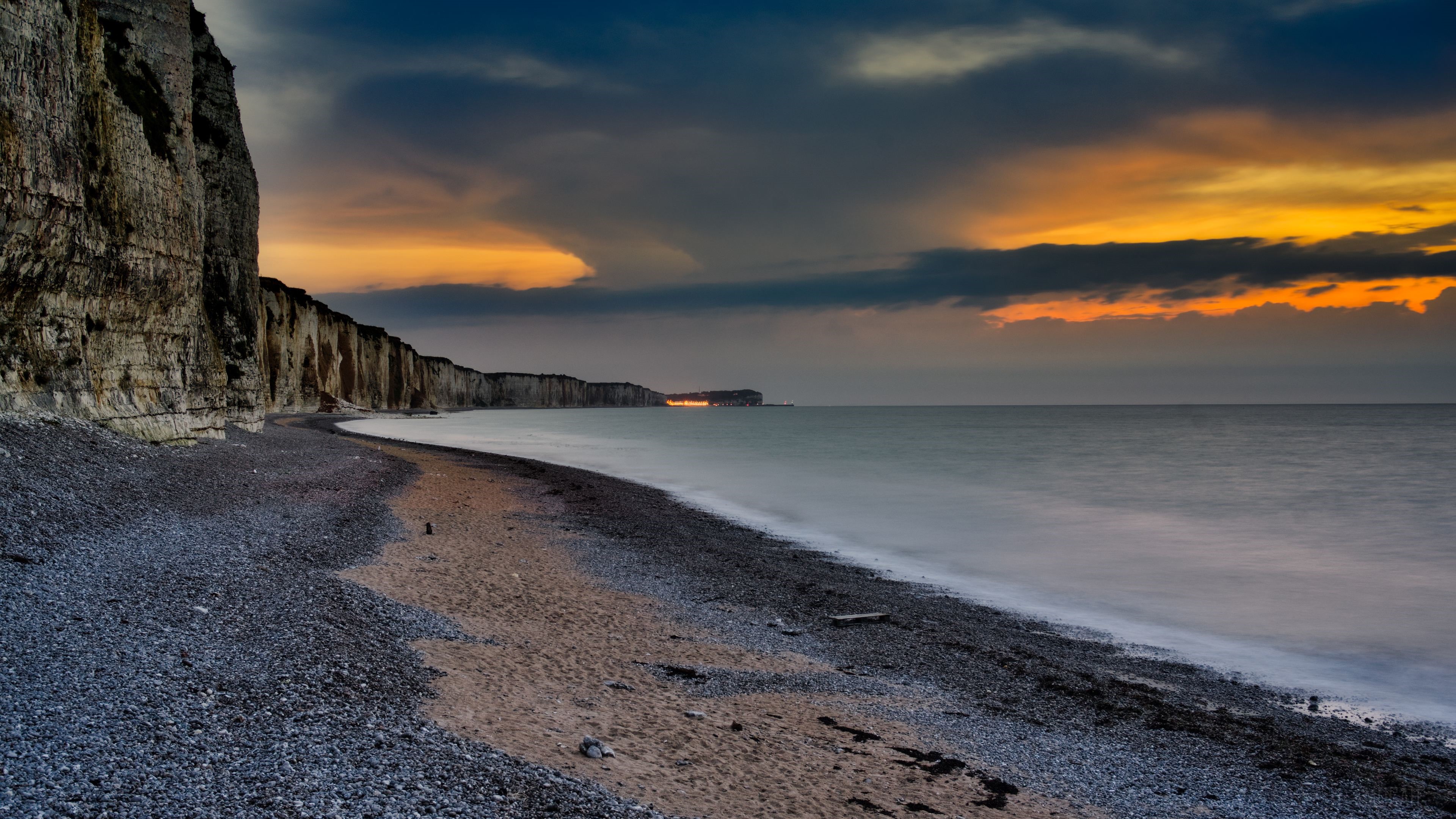 Cliff Beach at Sunset 4K HD Wallpaper