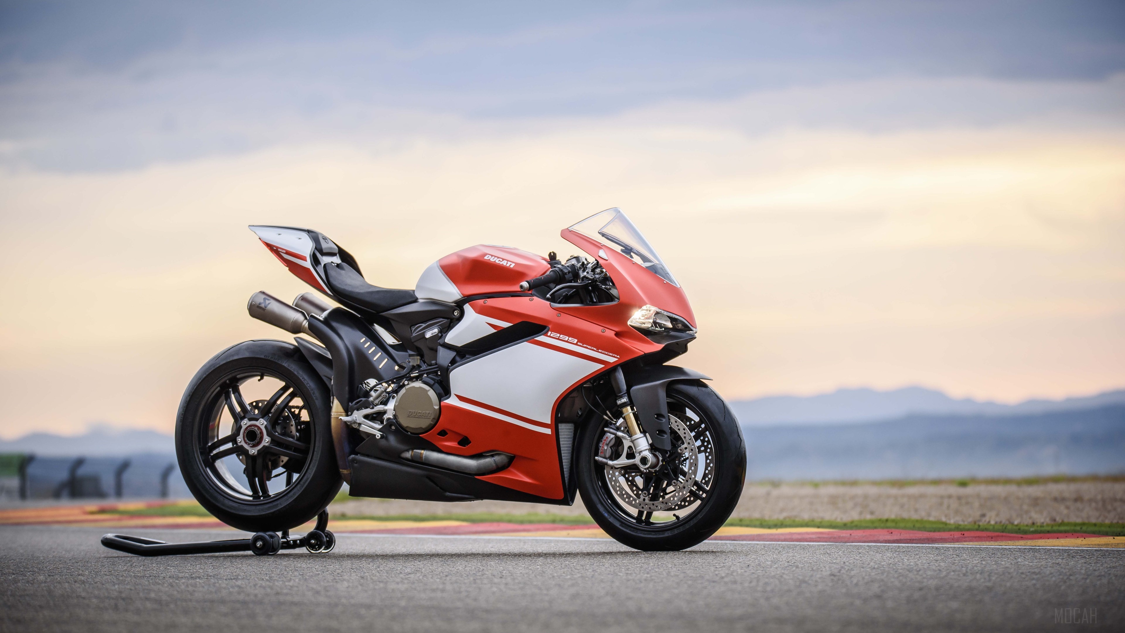 Ducati 1299 Superleggera HD Wallpaper
