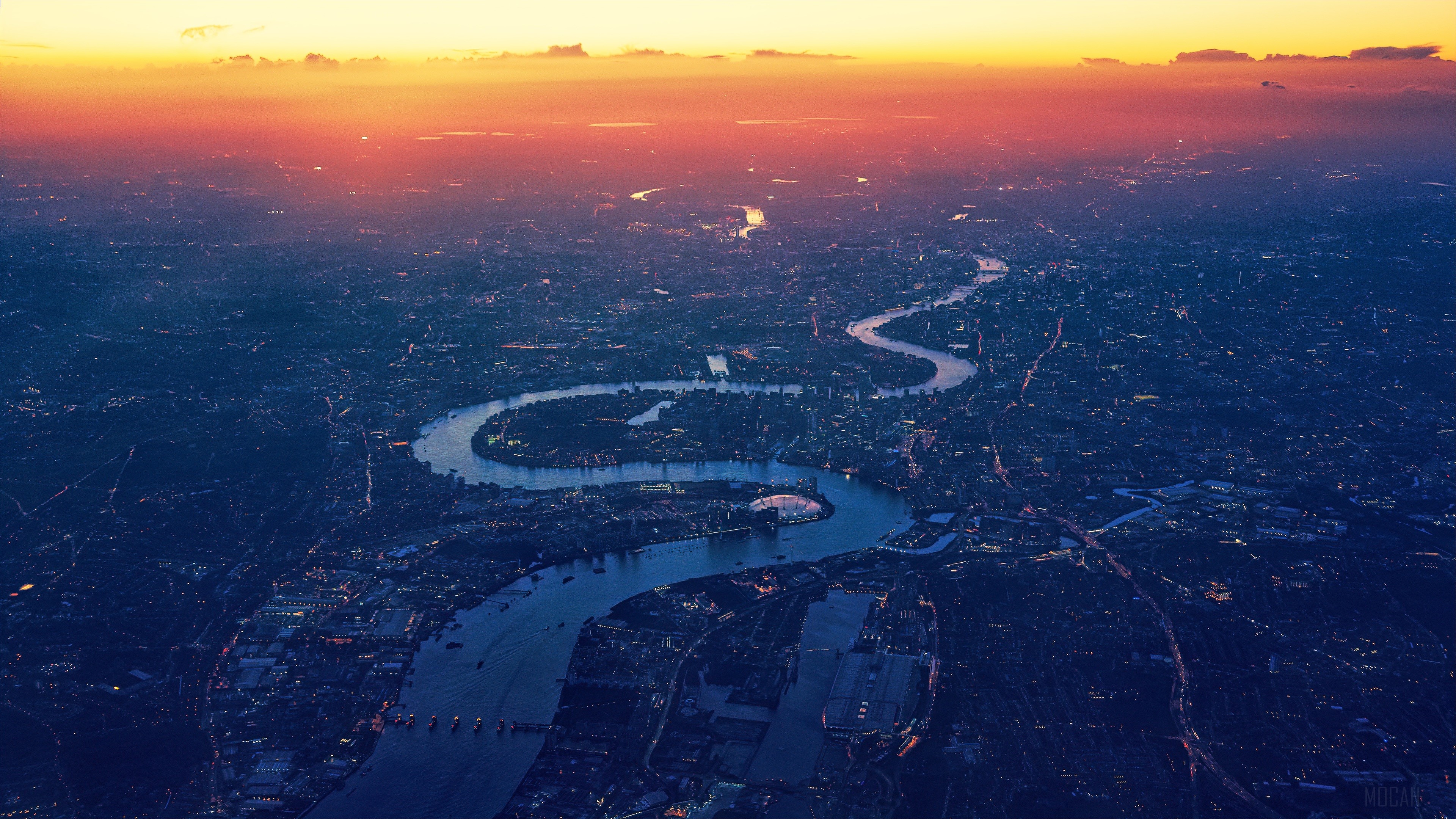 Aerial view of London and River Thames at sunset 4K HD Wallpaper