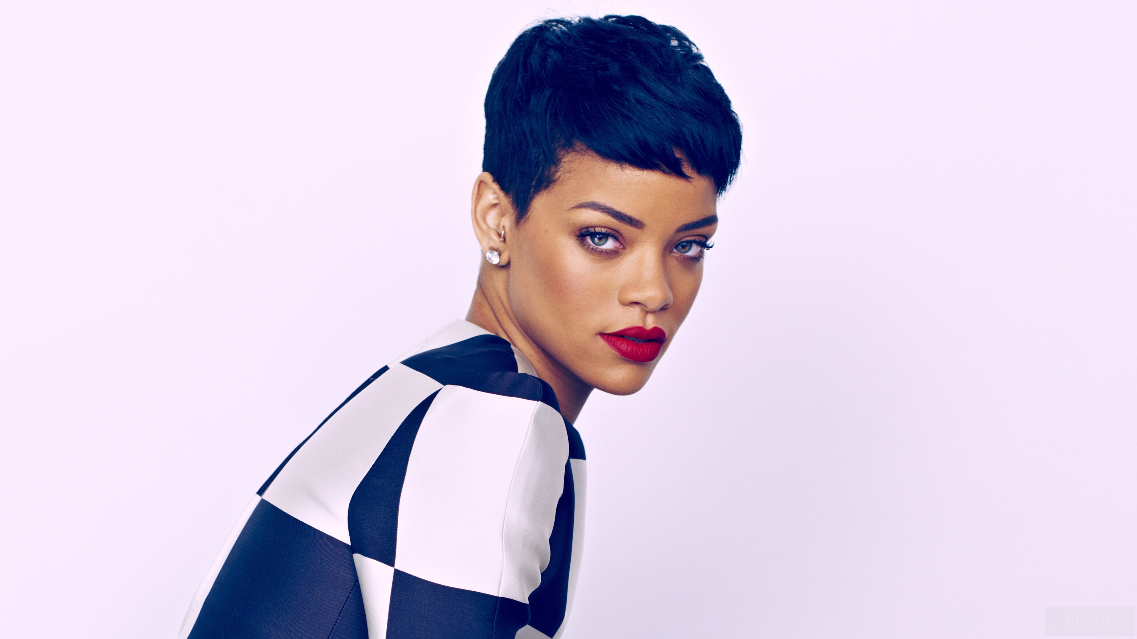 Rihanna for Elle UK 4K HD Wallpaper