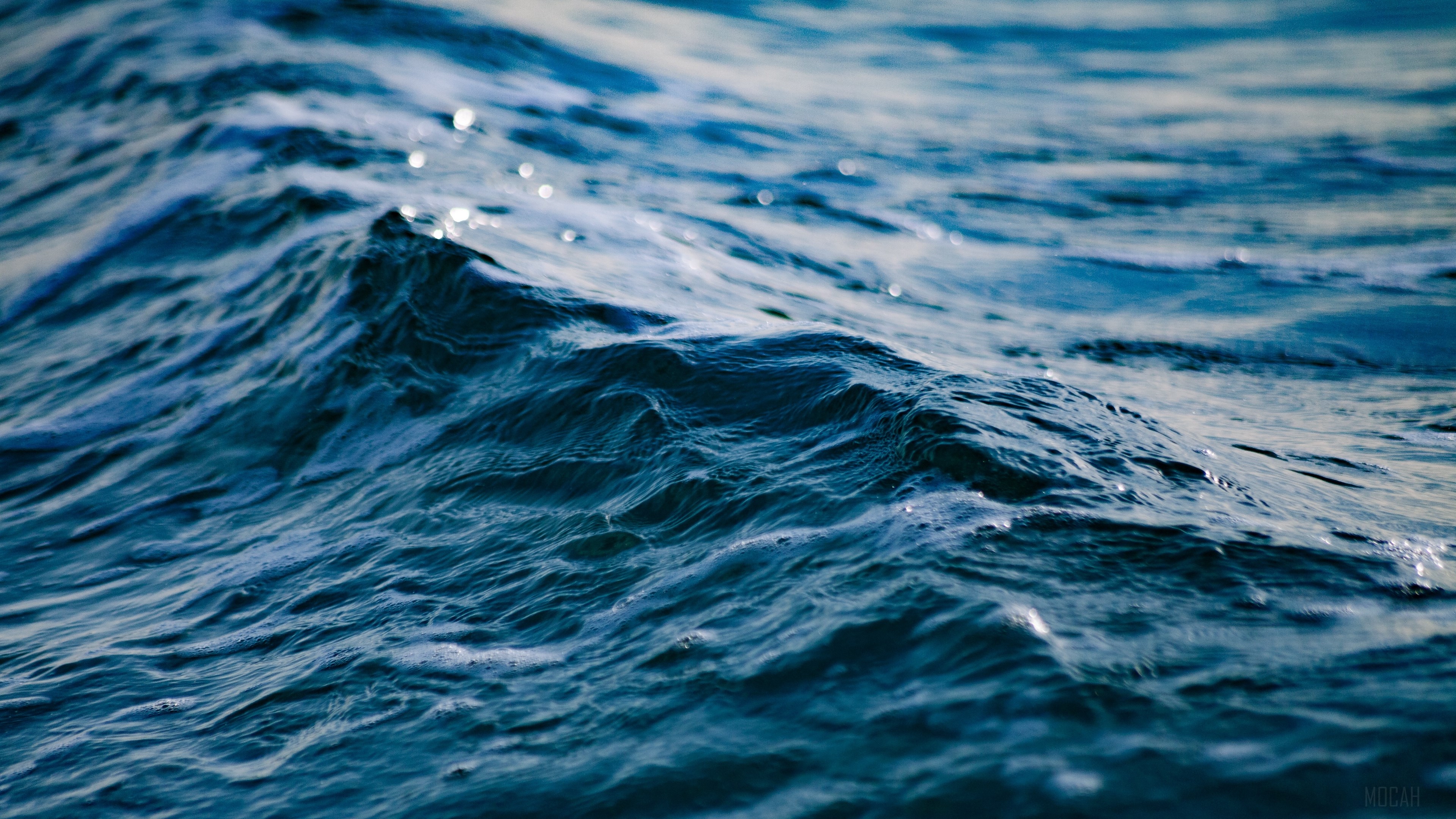 Close-up of ocean waves in 4K HD Wallpaper