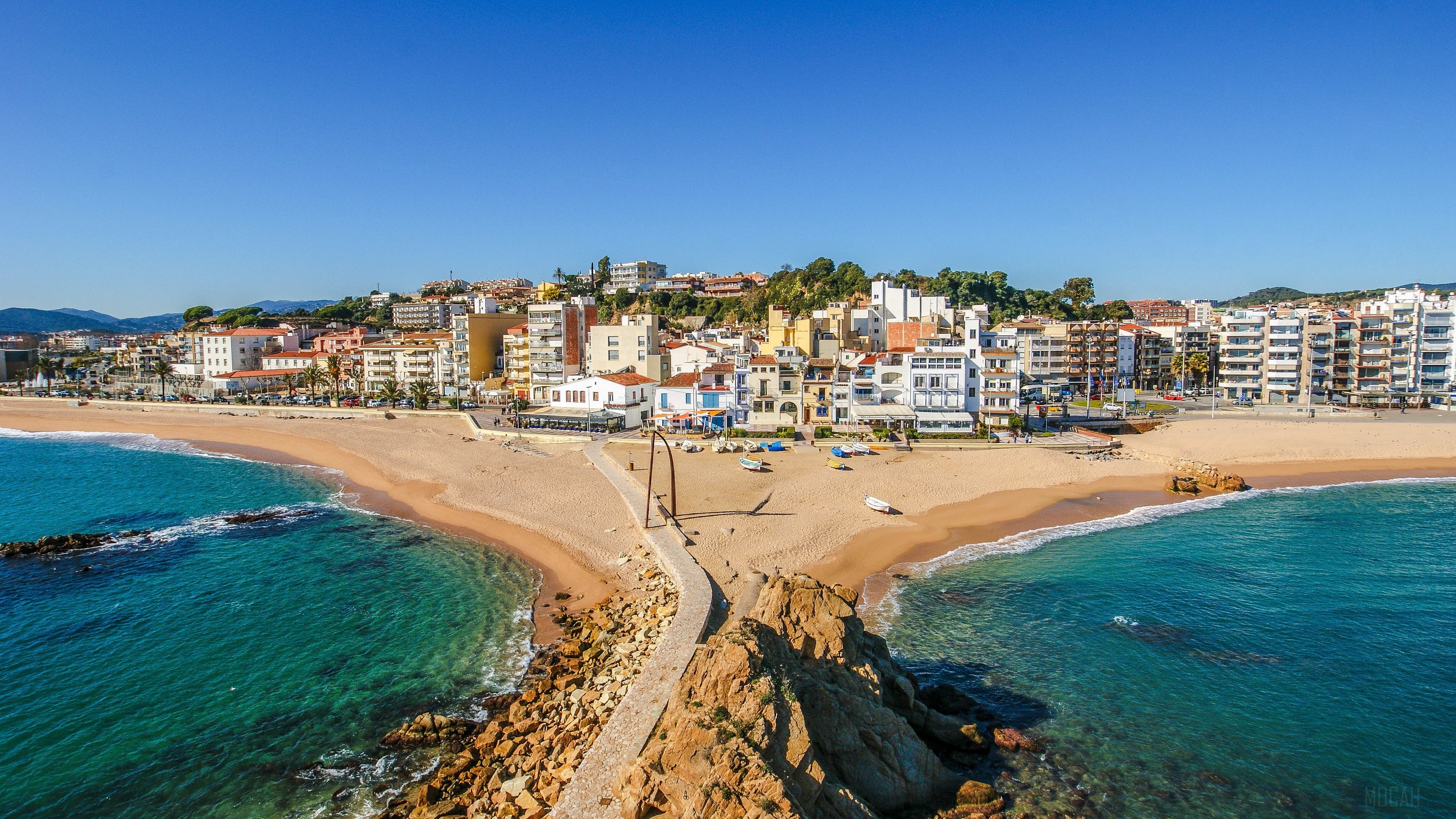 Catalonia resort beach 4K HD Wallpaper