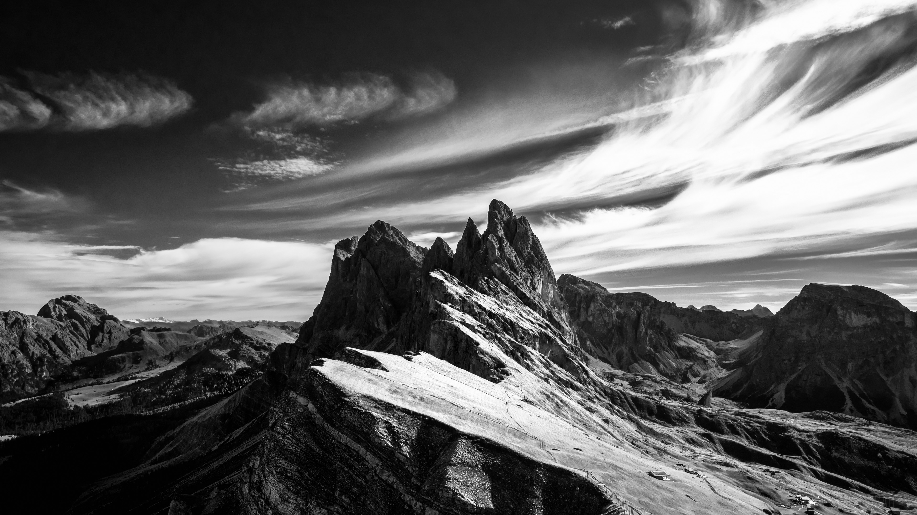 Black and white mountain peaks in Italy 4K HD Wallpaper