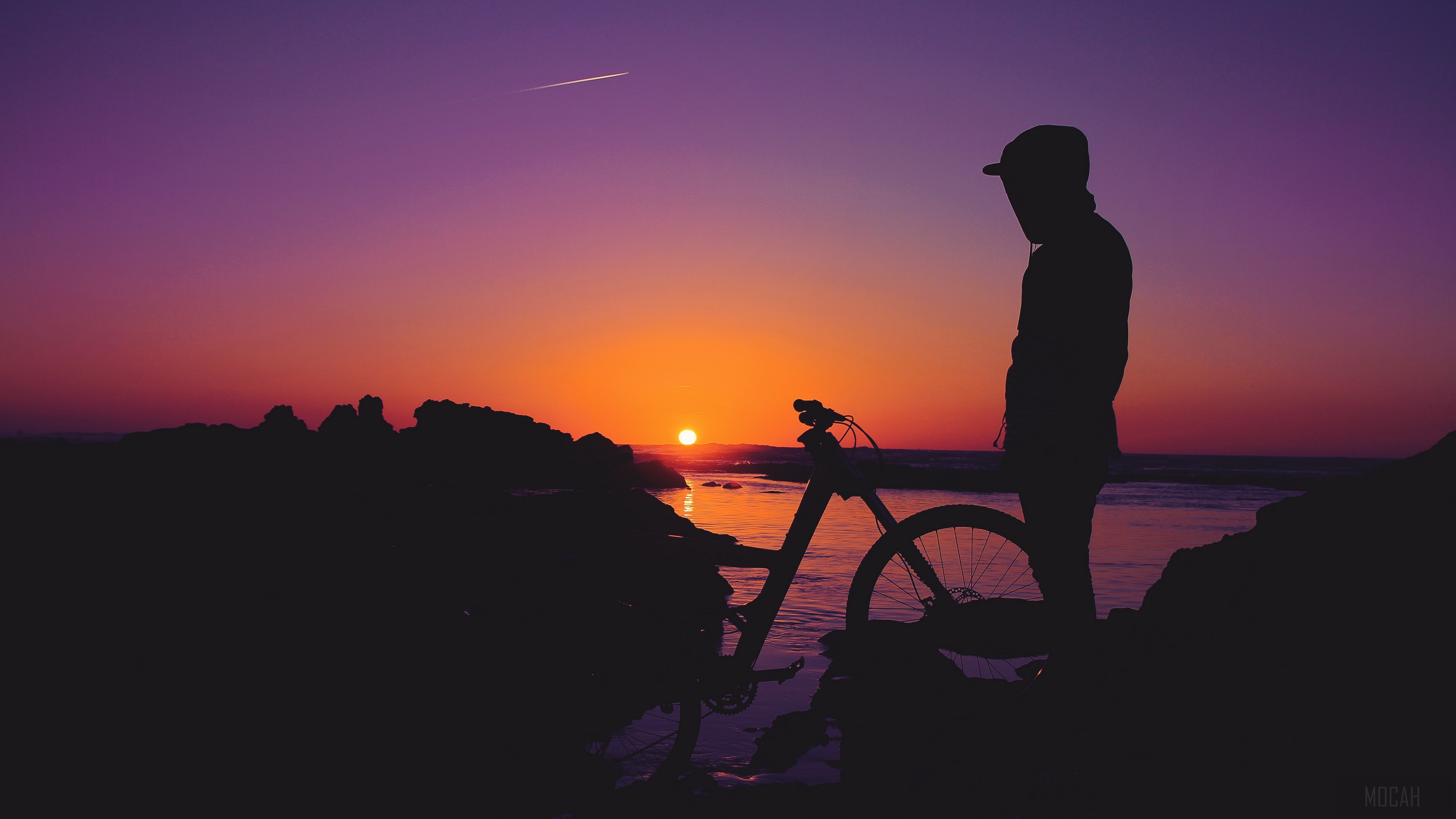 Man and bicycle silhouette at sunset 4K HD Wallpaper