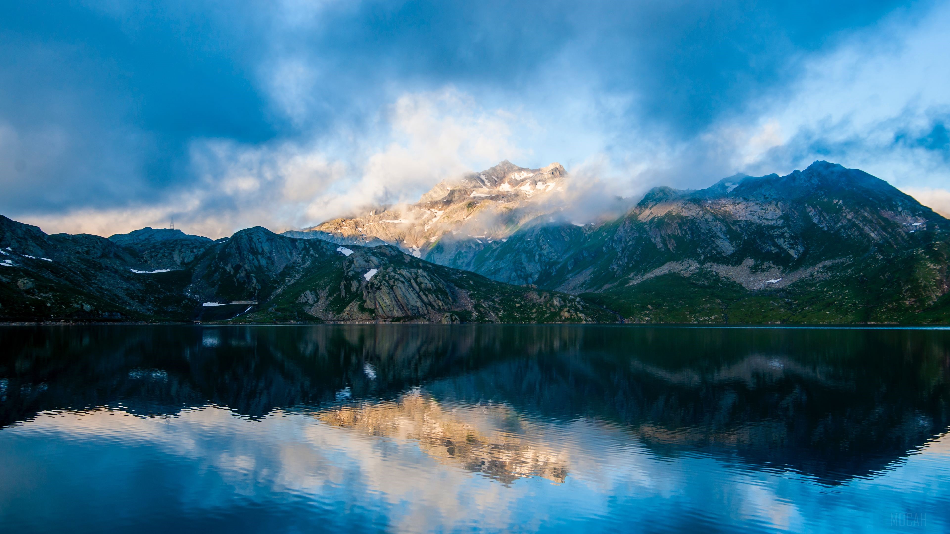 Misty Mountains HD Wallpaper