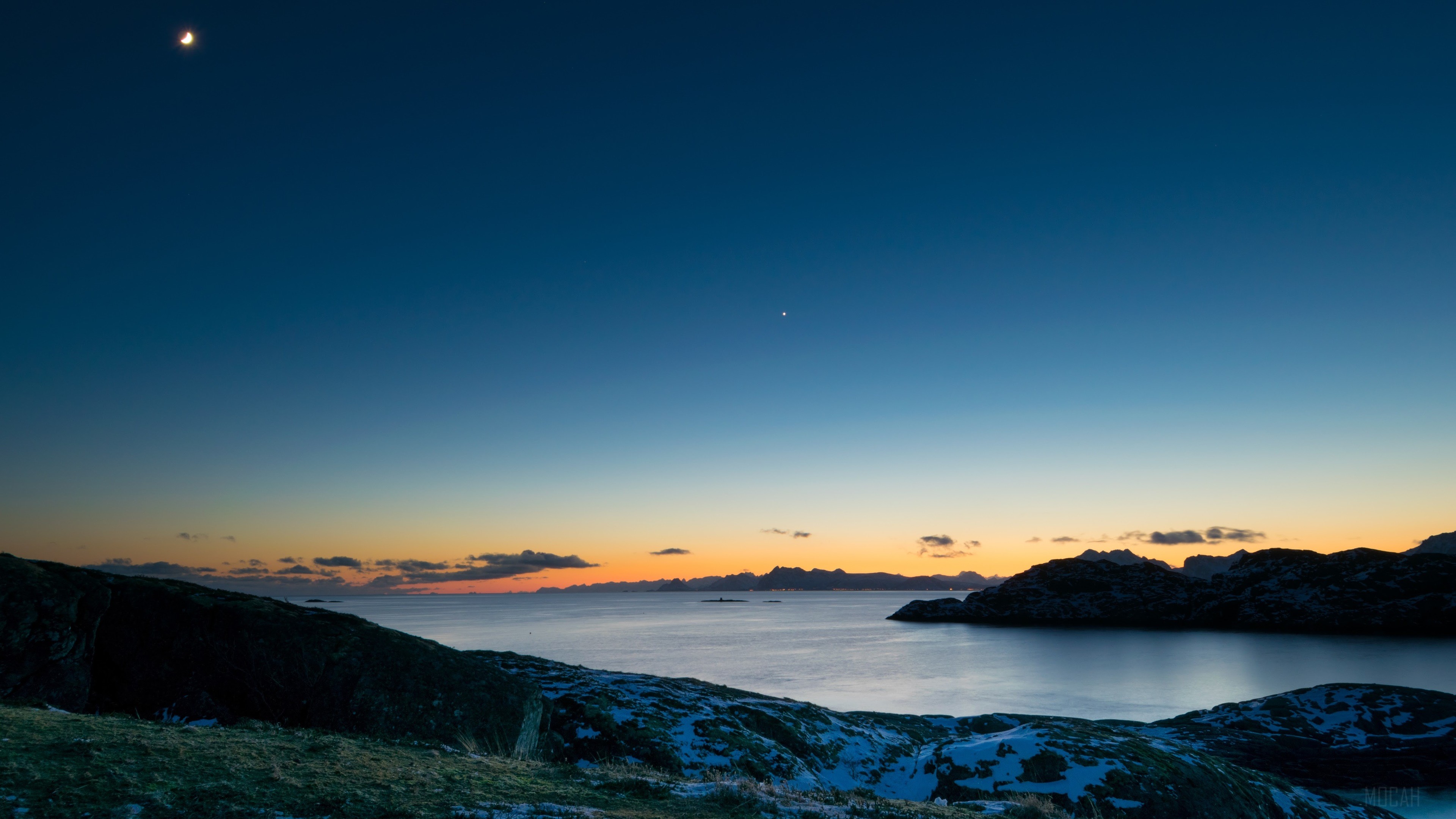 Sea and Moon at Dusk with Mountains HD Wallpaper