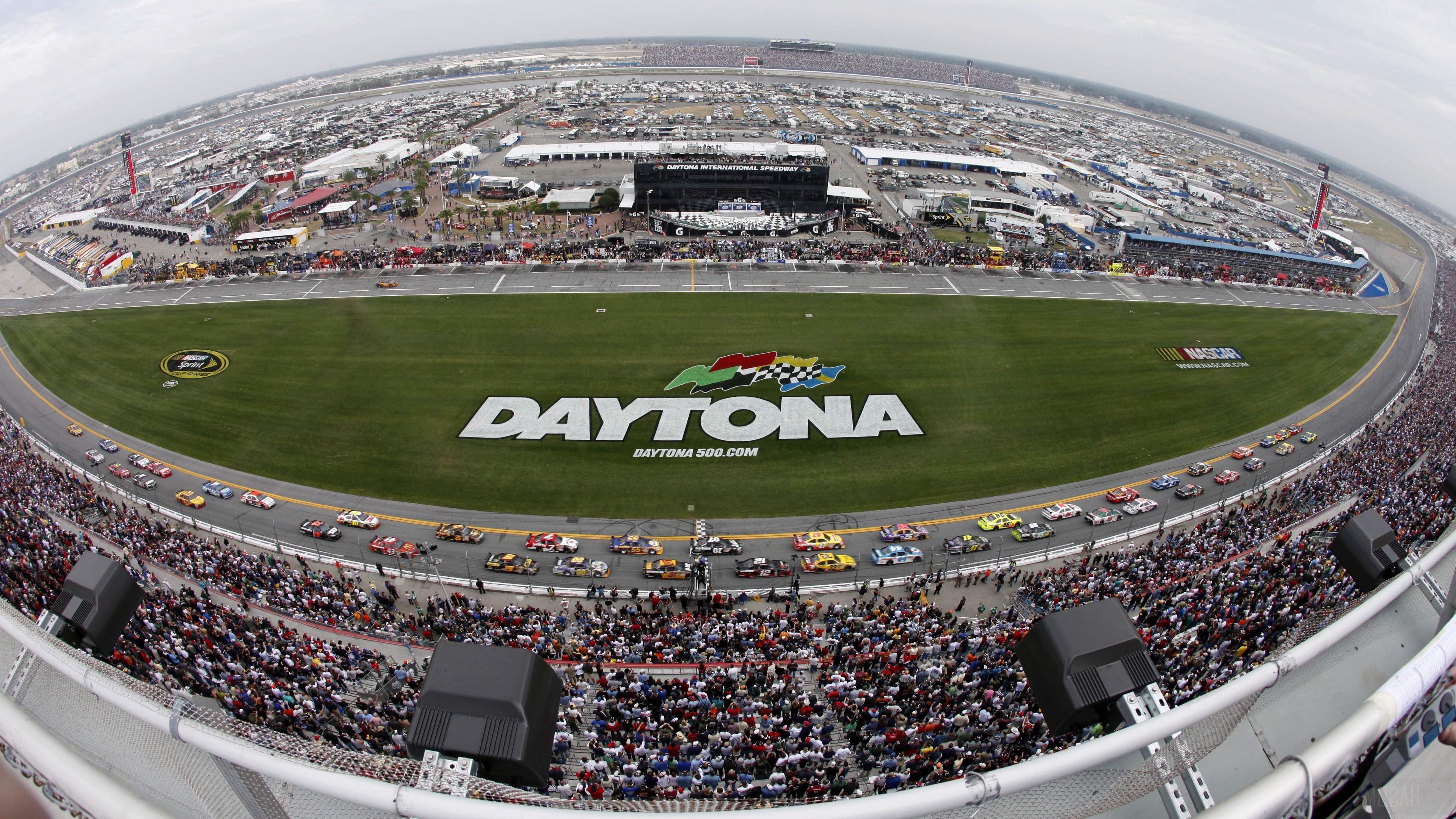 Daytona International Speedway with NASCAR Race and Crowd 4K HD Wallpaper