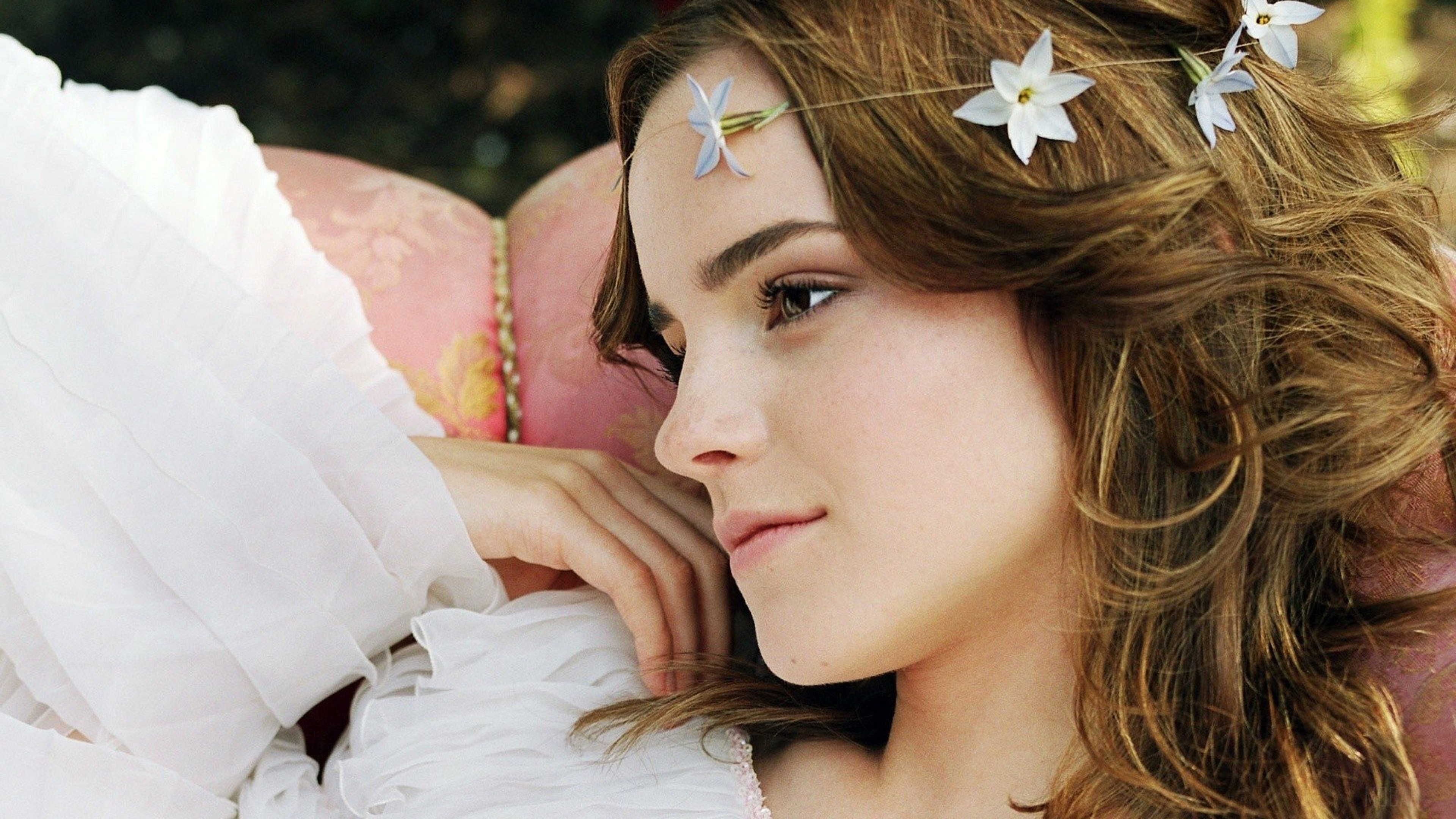 Emma Watson 4K HD Wallpaper
