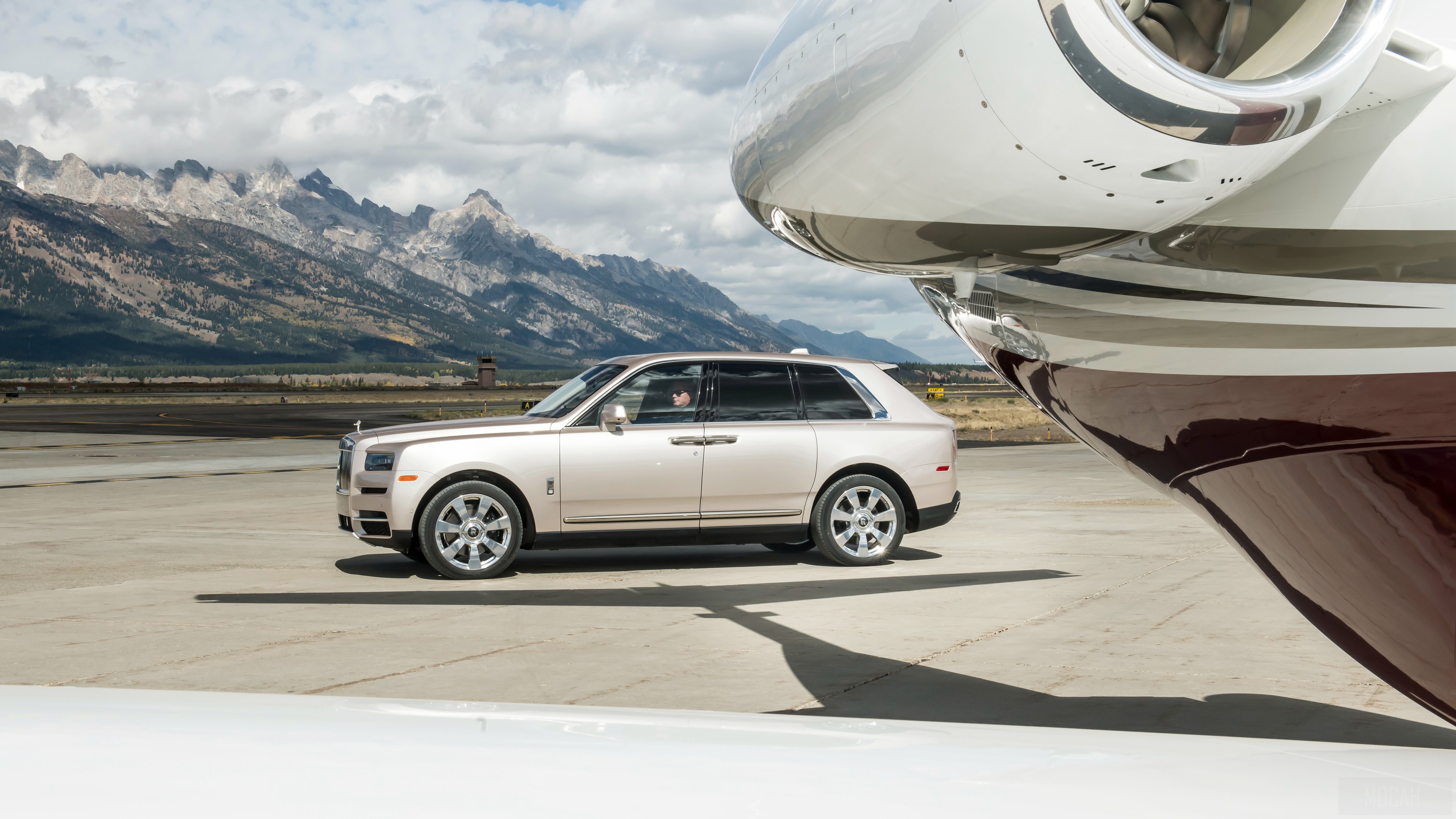 2019 Rolls Royce Cullinan 4K HD Wallpaper
