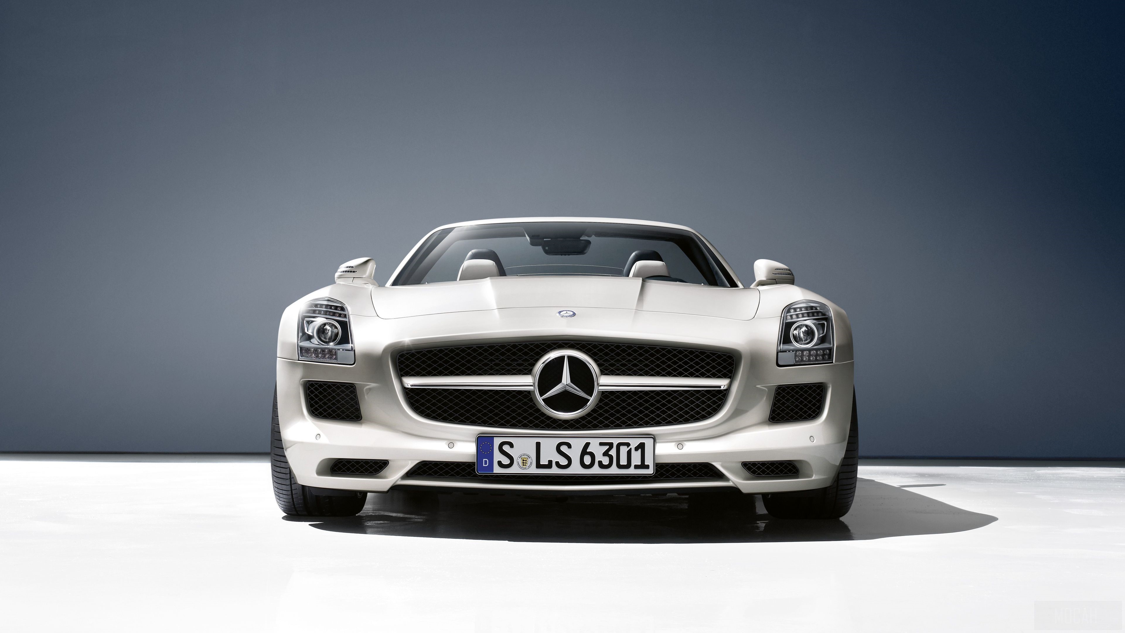 Mercedes-AMG SLS Roadster 4K HD Wallpaper
