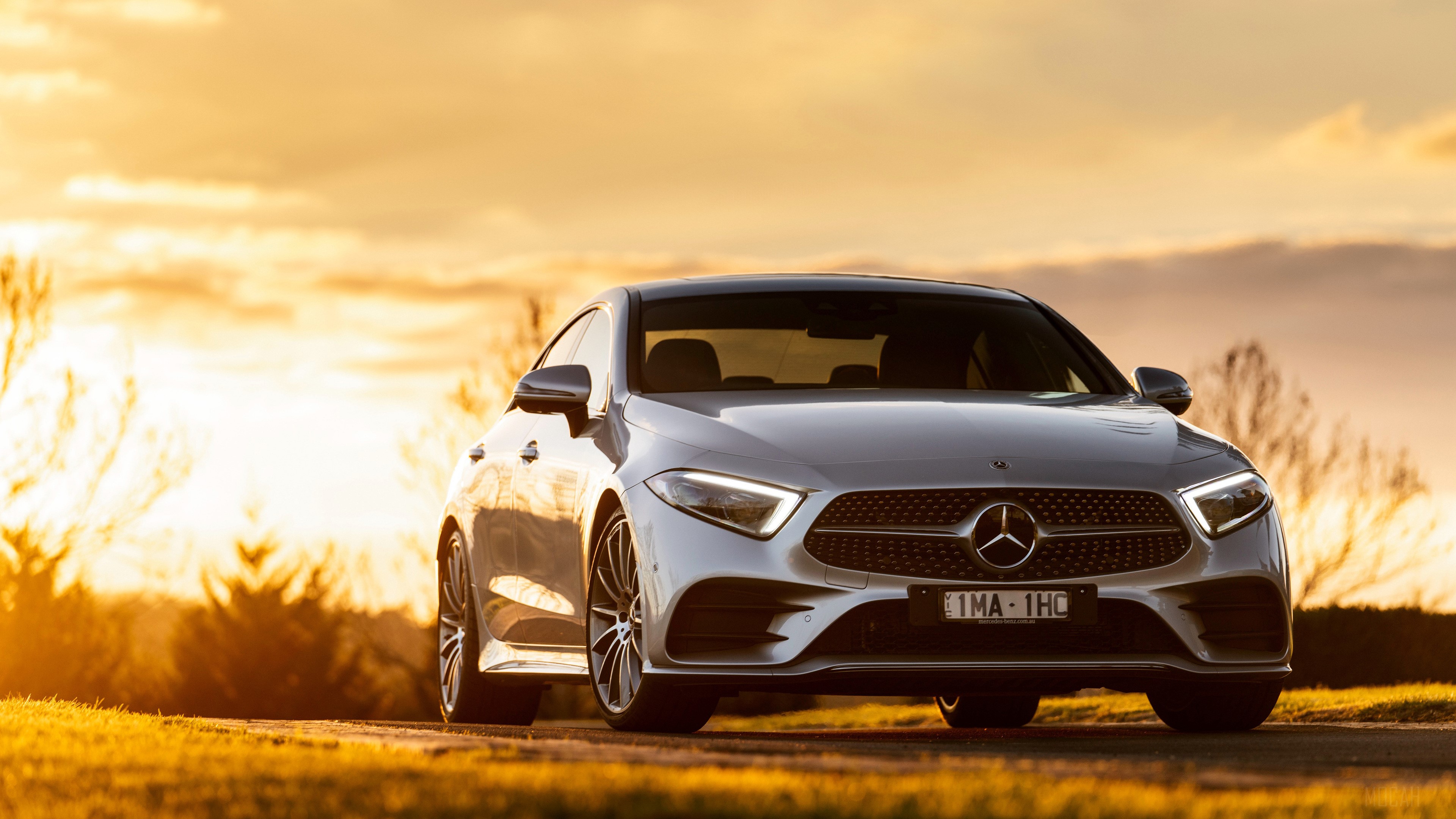 Mercedes-Benz CLS 450 4MATIC AMG Line 2018 HD Wallpaper