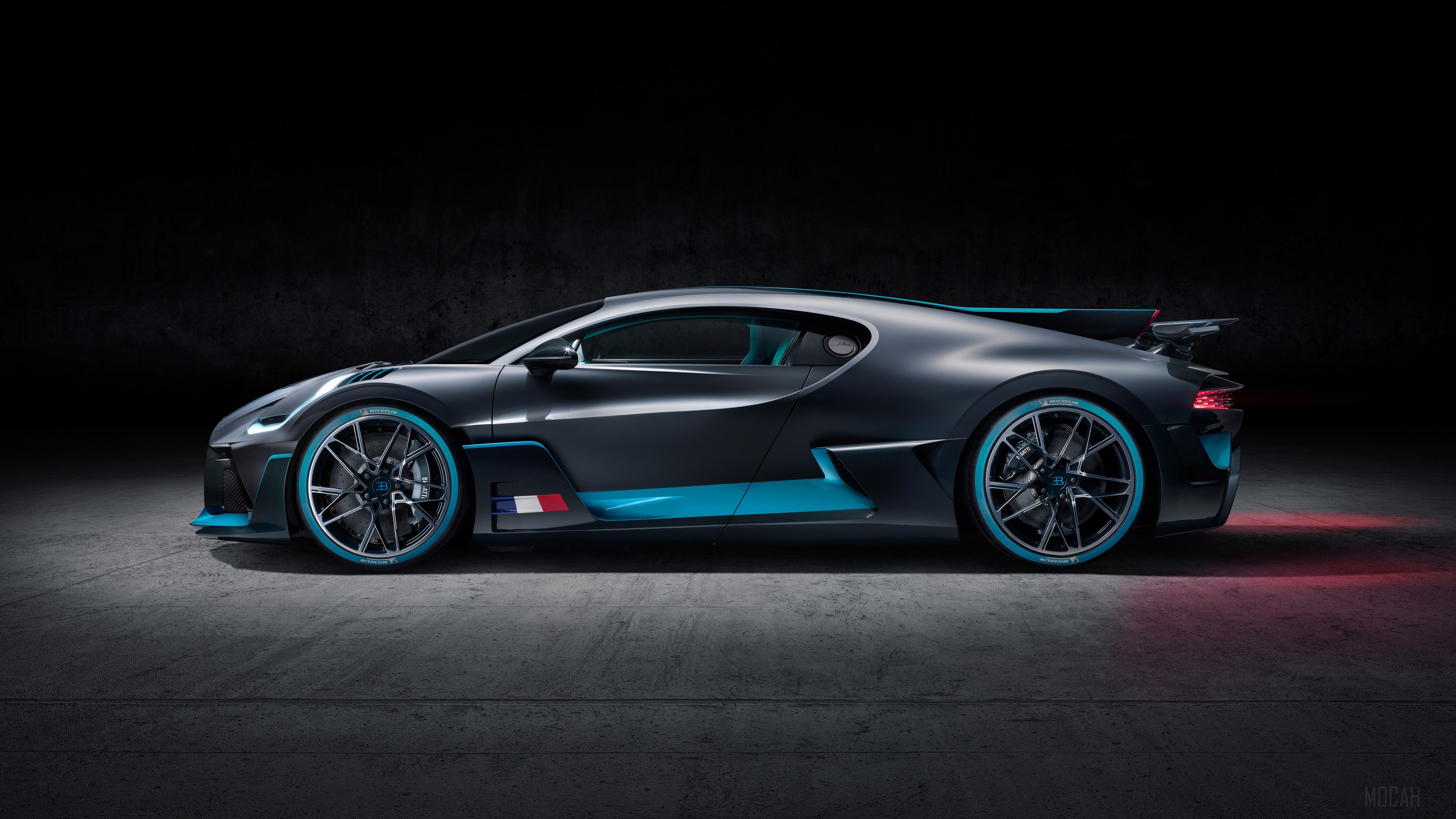 Bugatti Divo side view 4K HD Wallpaper