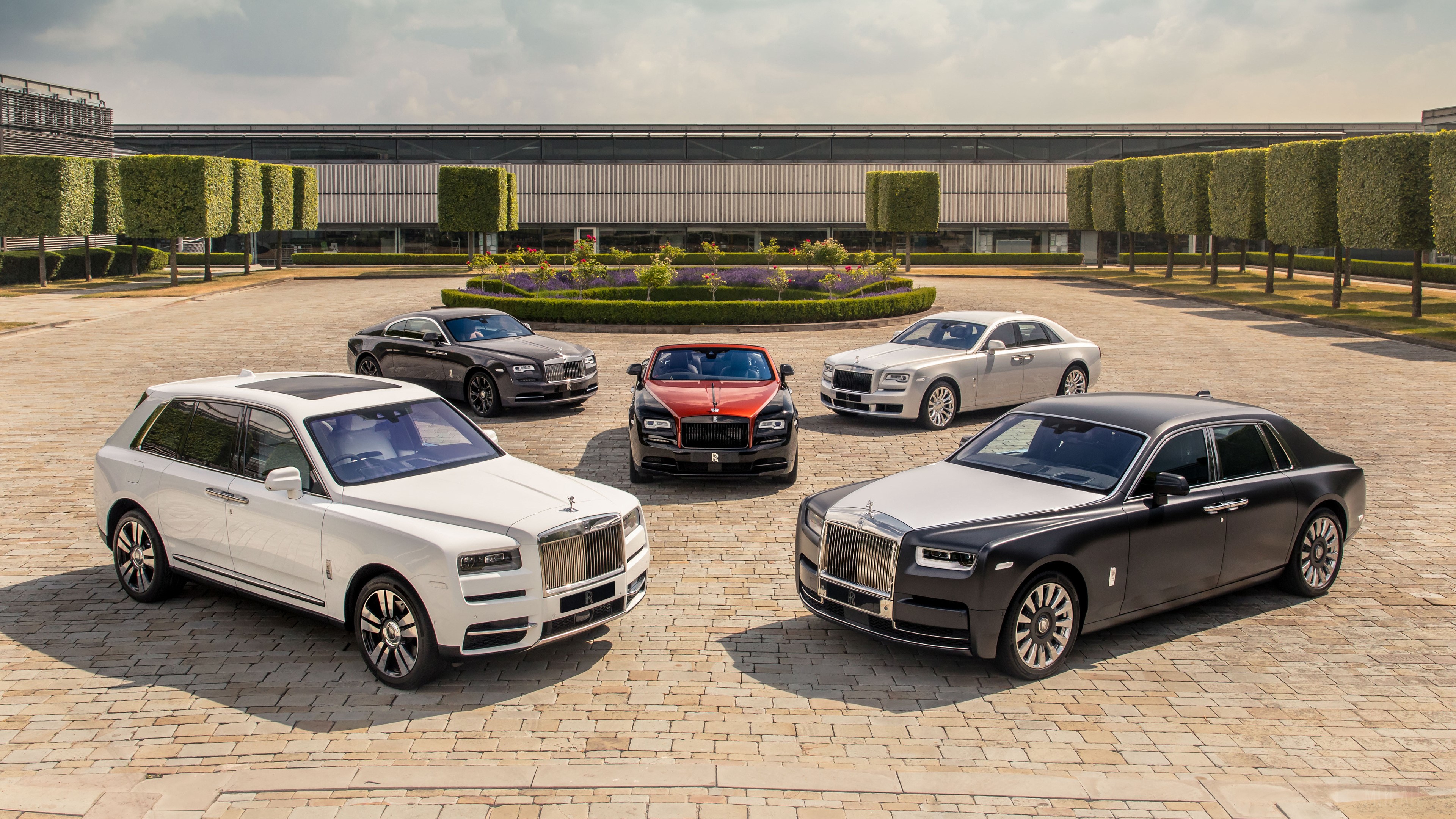 Rolls Royce Cullinan, Ghost, Dawn, Wraith, Phantom 4K HD Wallpaper