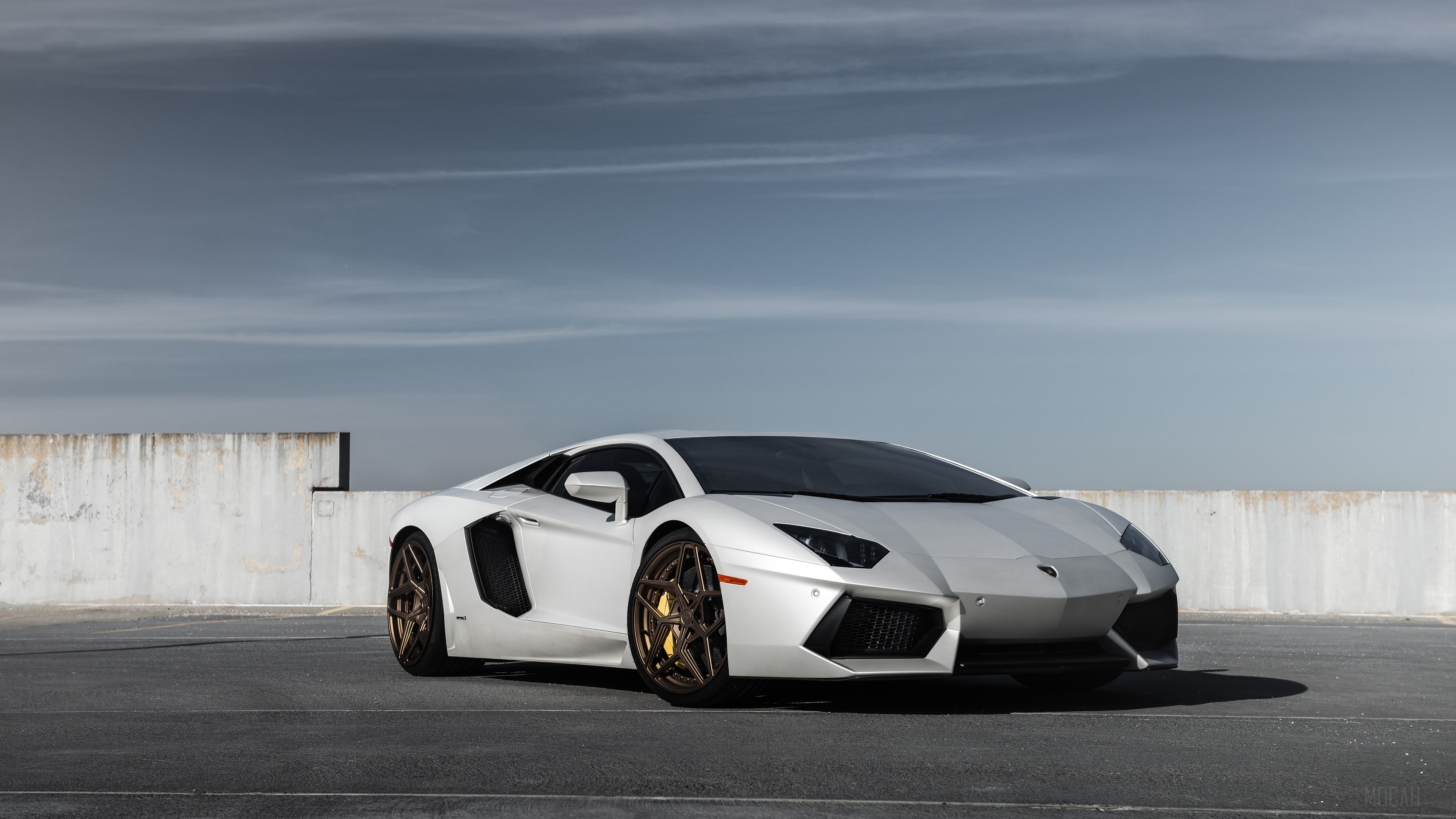White Lamborghini Aventador 4K HD Wallpaper