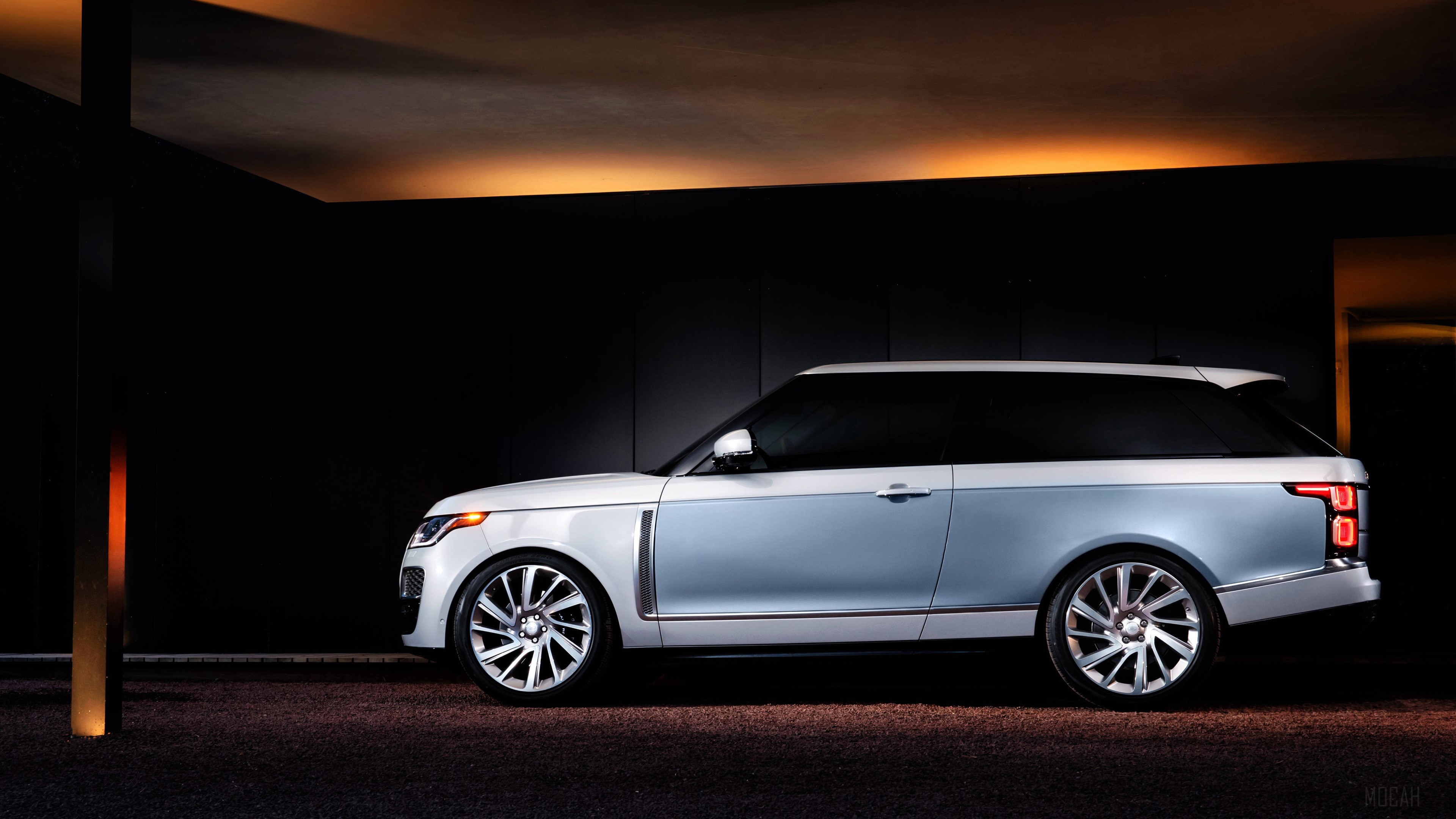 2019 Range Rover SV HD Wallpaper