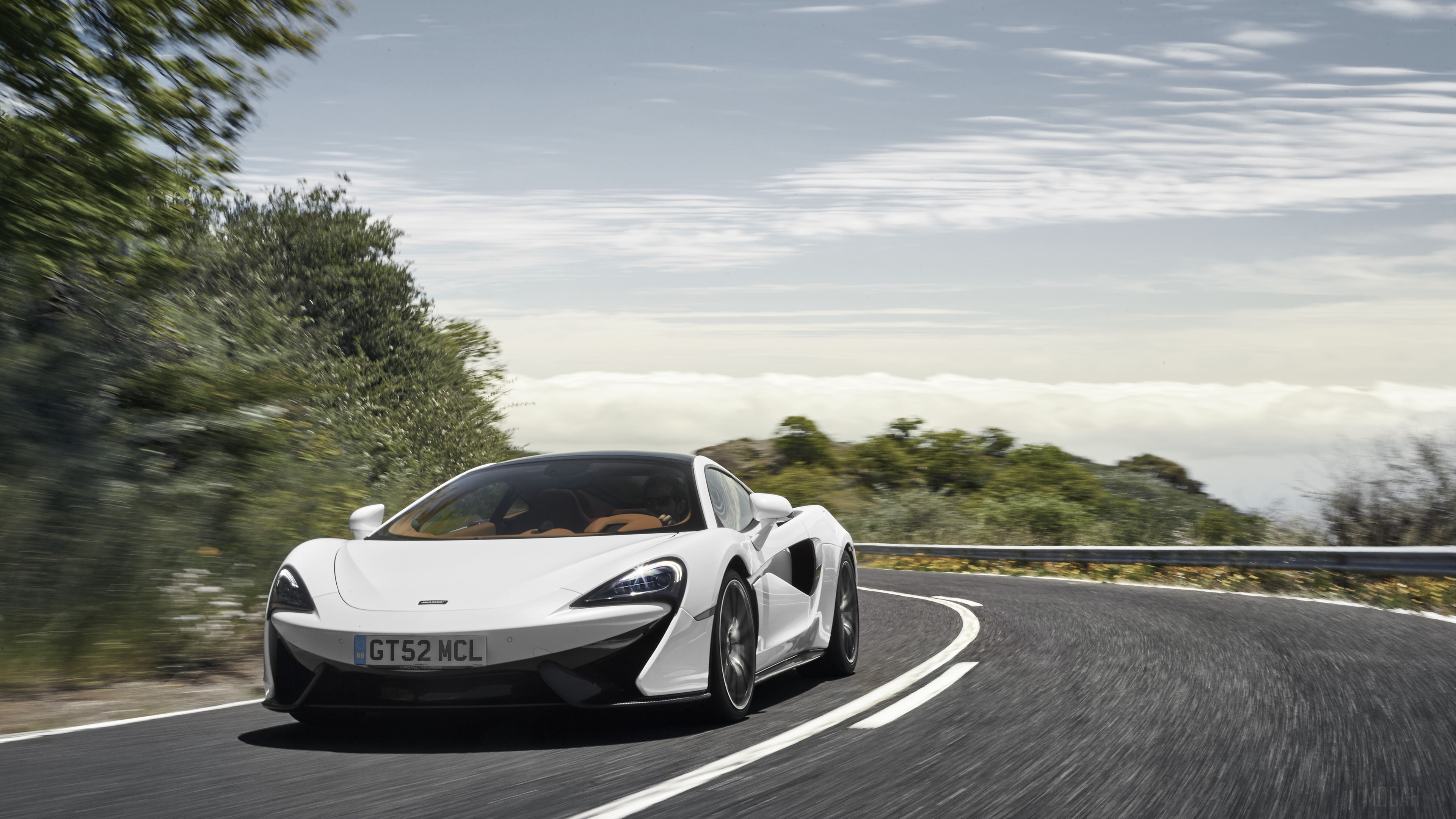 White McLaren 570GT Sport Pack 2018 4K HD Wallpaper