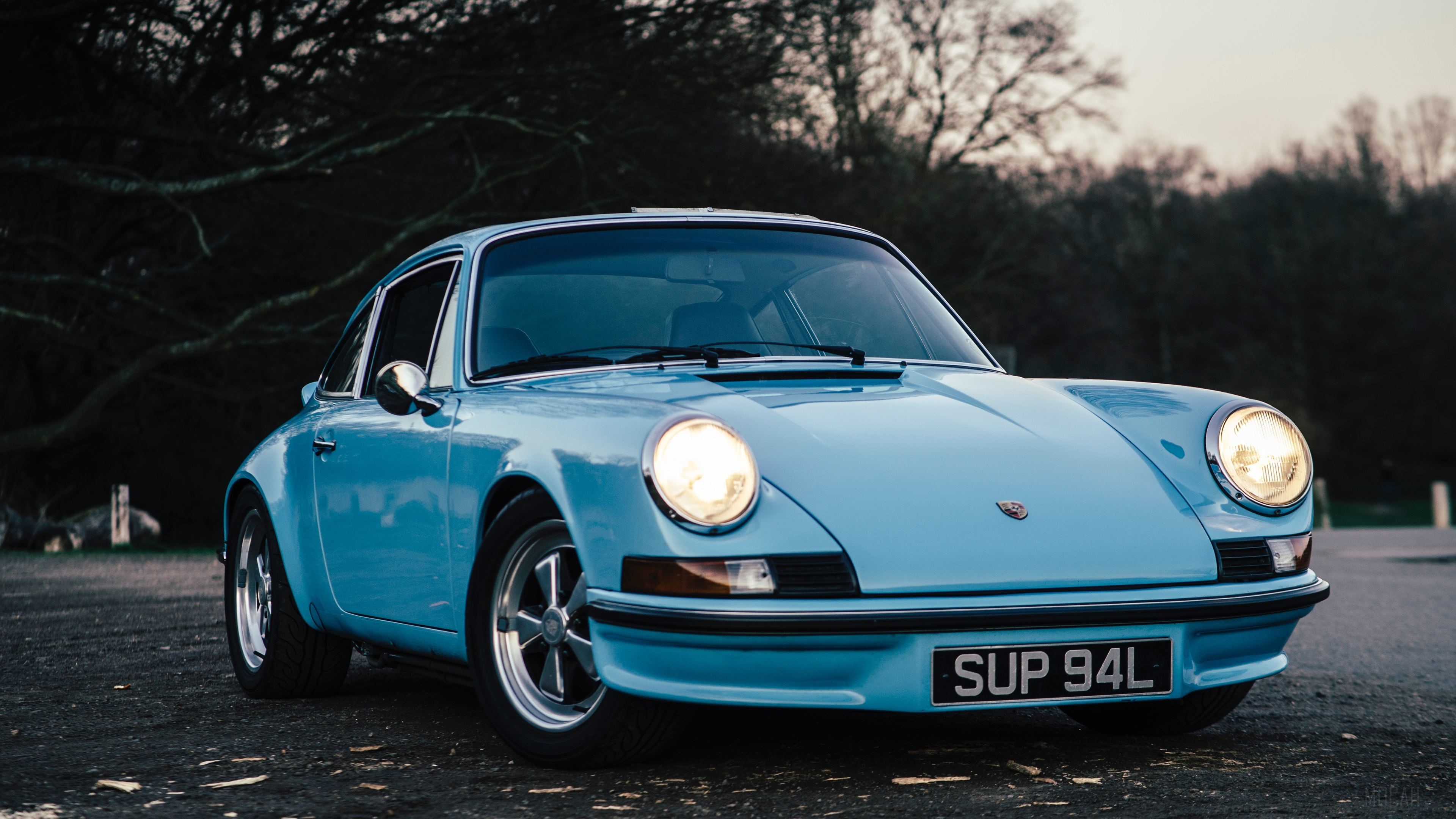 Blue Porsche Vintage Car 4K HD Wallpaper
