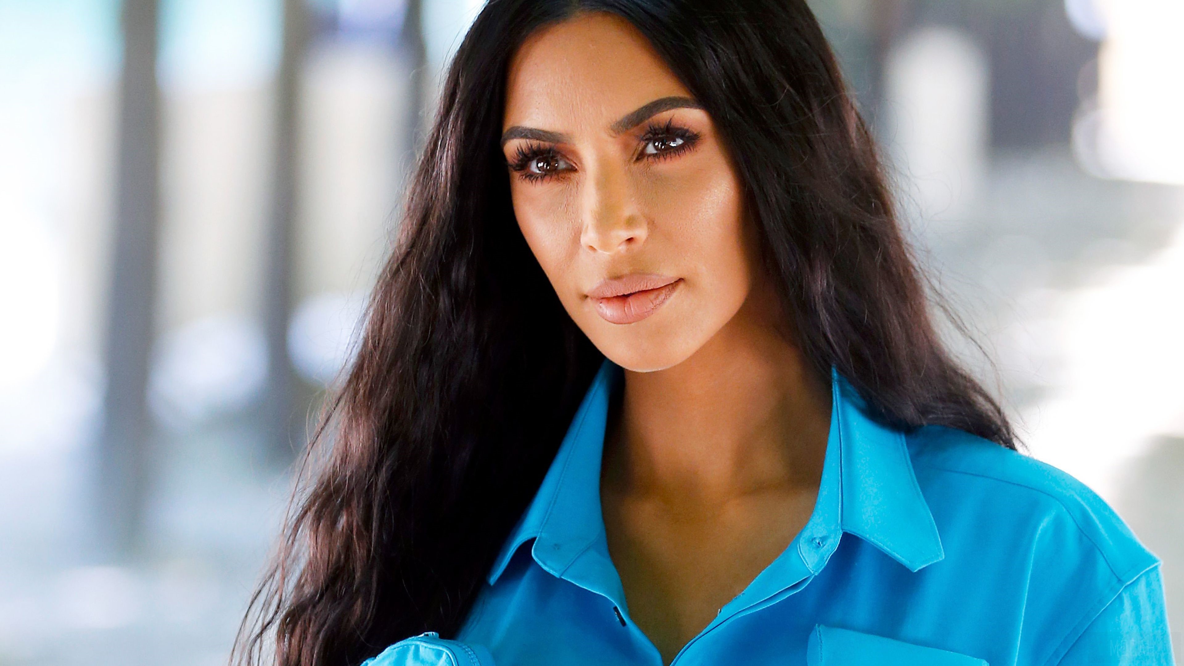 Kim Kardashian HD Wallpaper