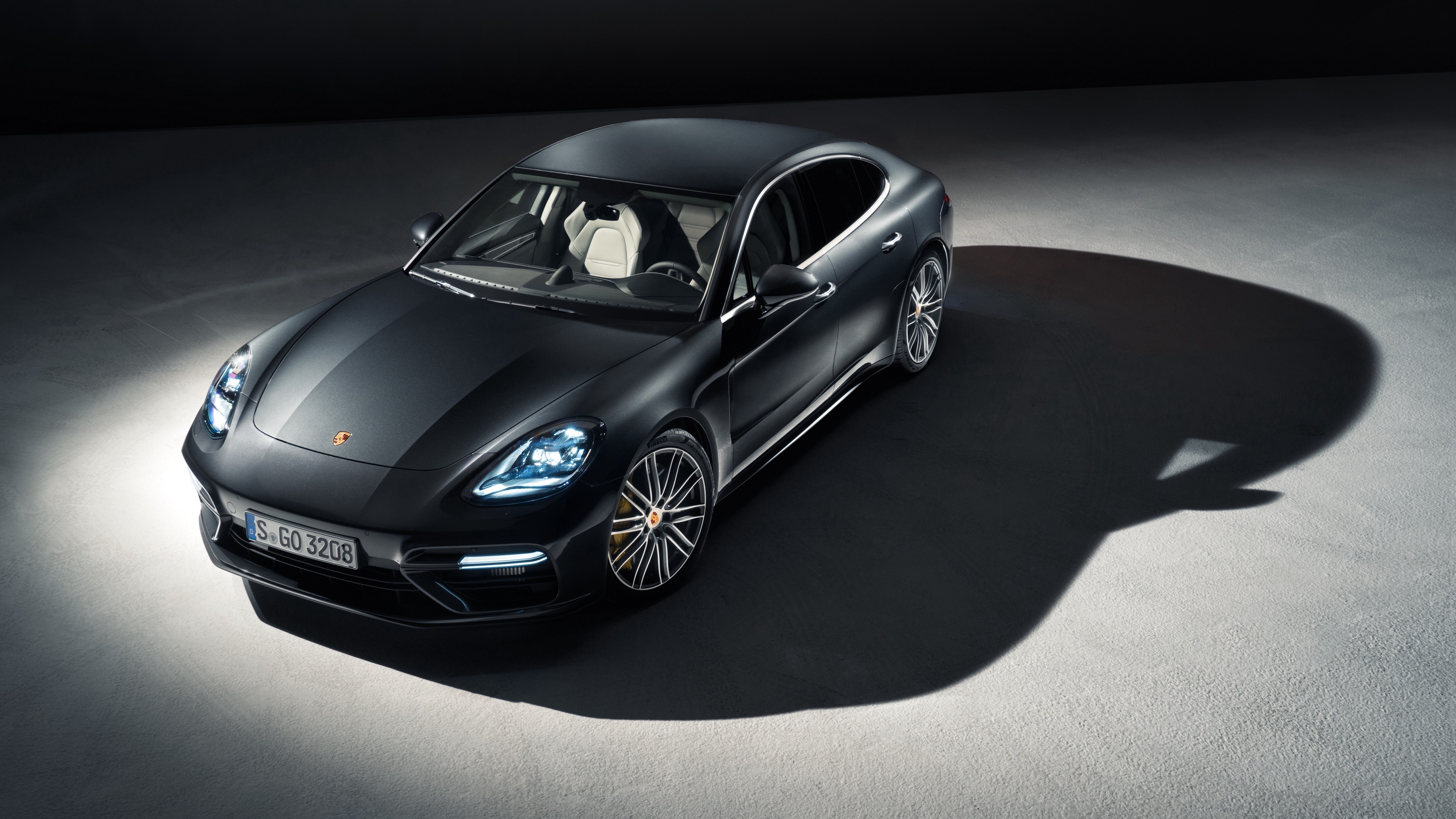 Porsche Panamera 4K HD Wallpaper