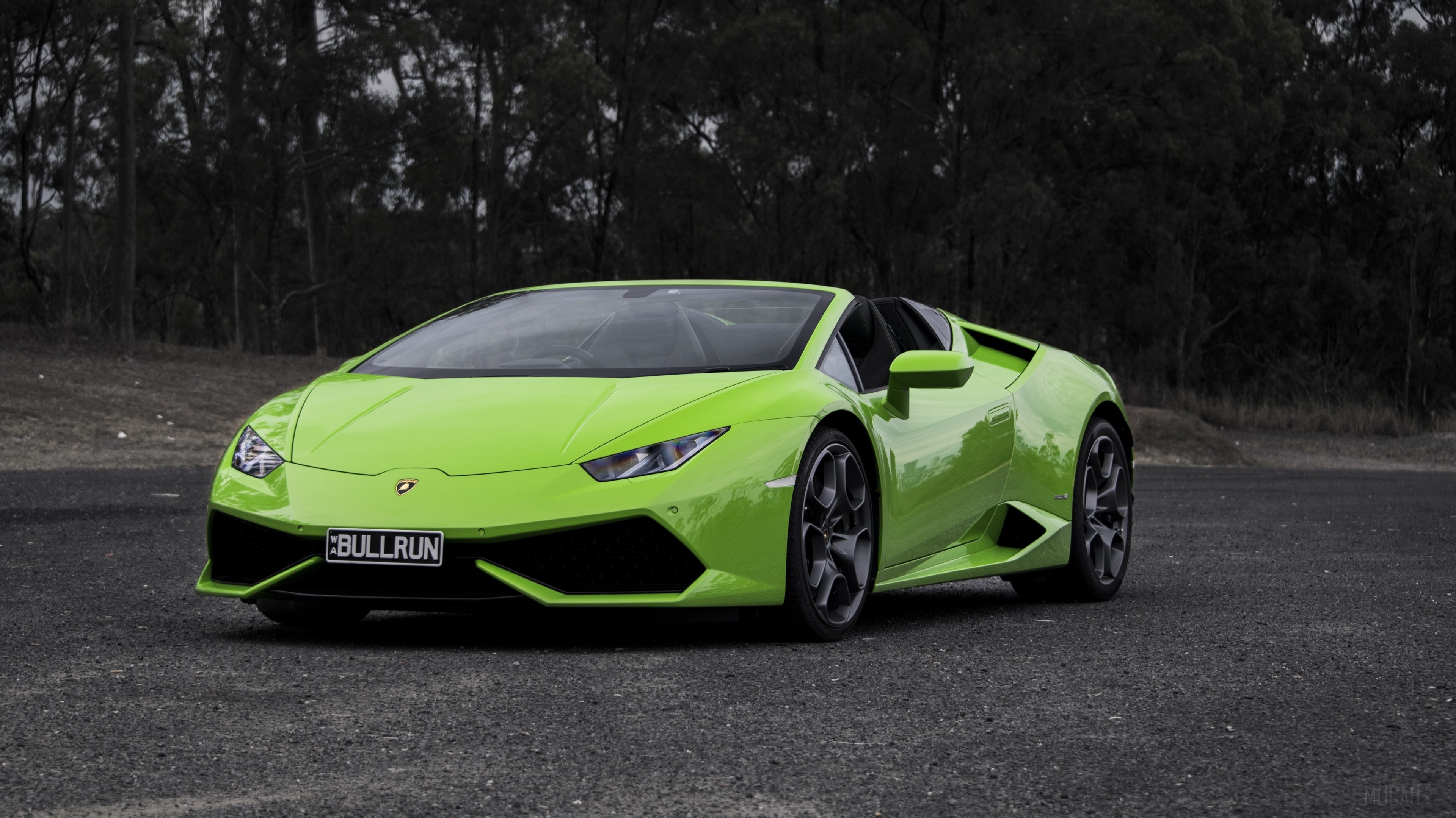Green Lamborghini Huracan LP610-4 Convertible HD Wallpaper