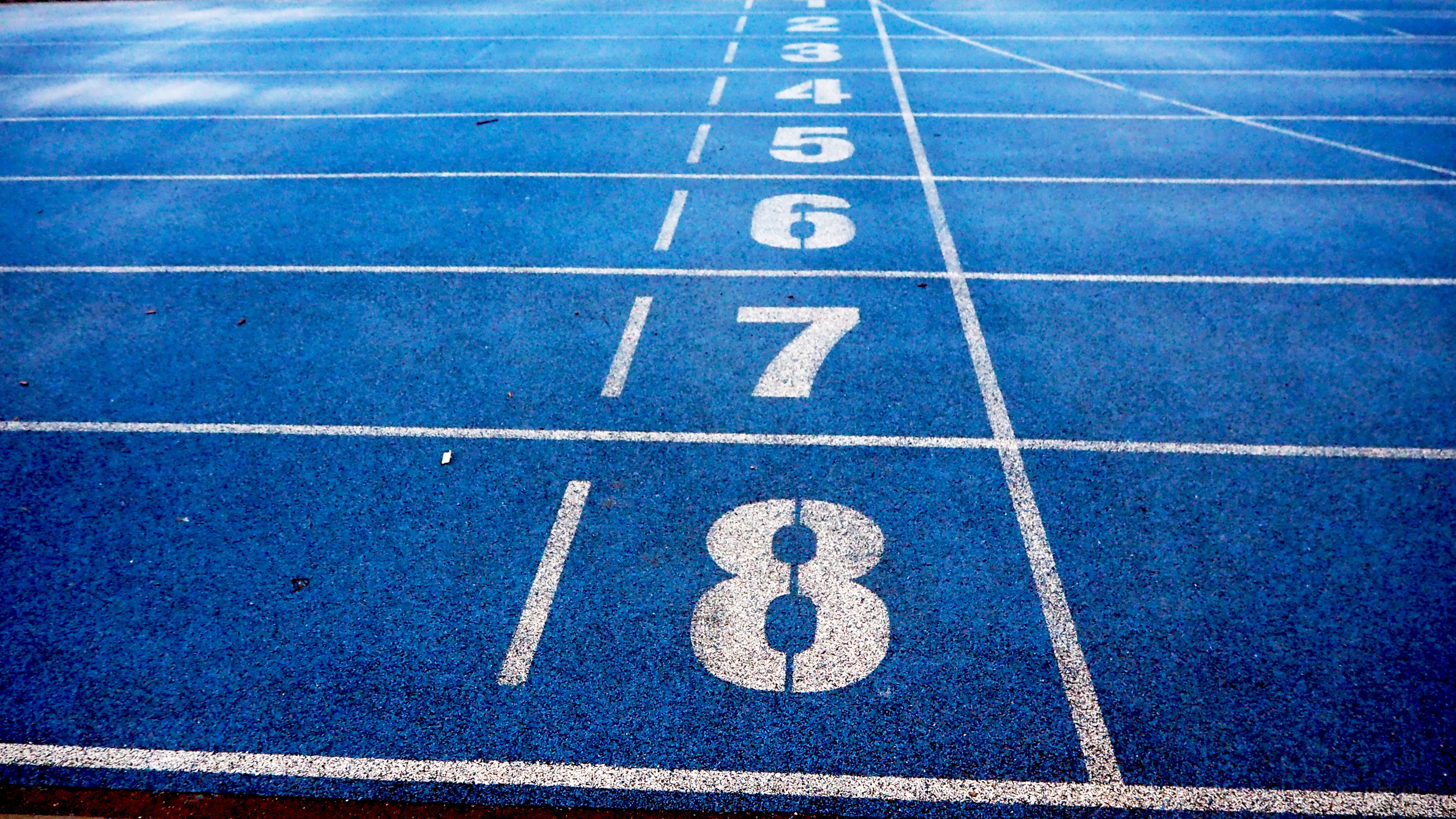 Running Track Numbers HD Wallpaper