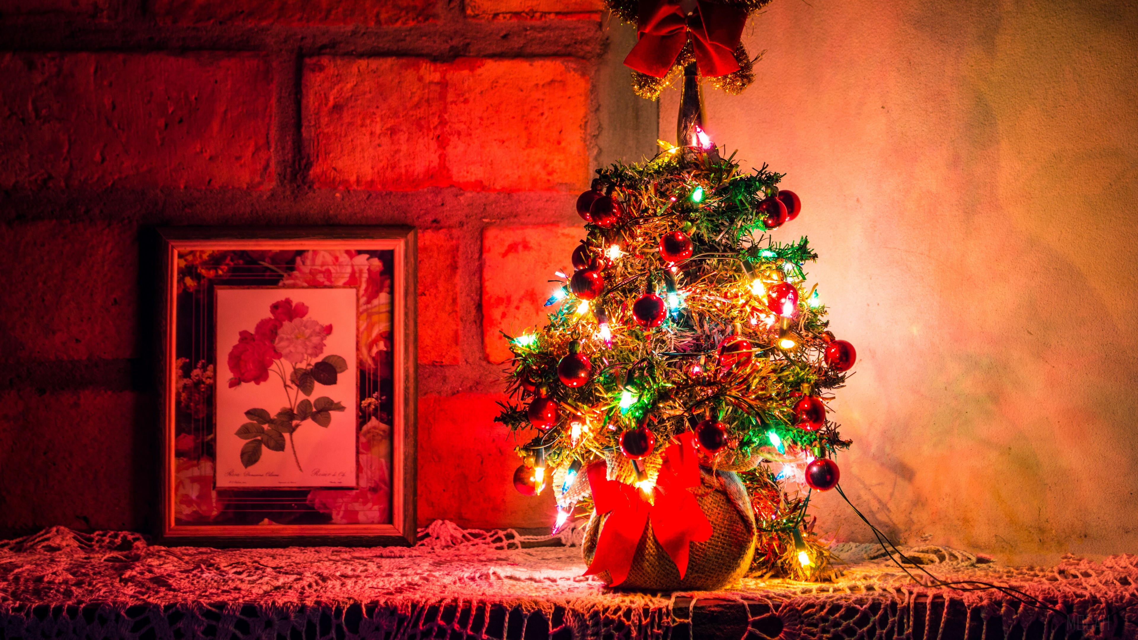 Cozy Christmas Tree with Colorful Lights and Decorations HD Wallpaper