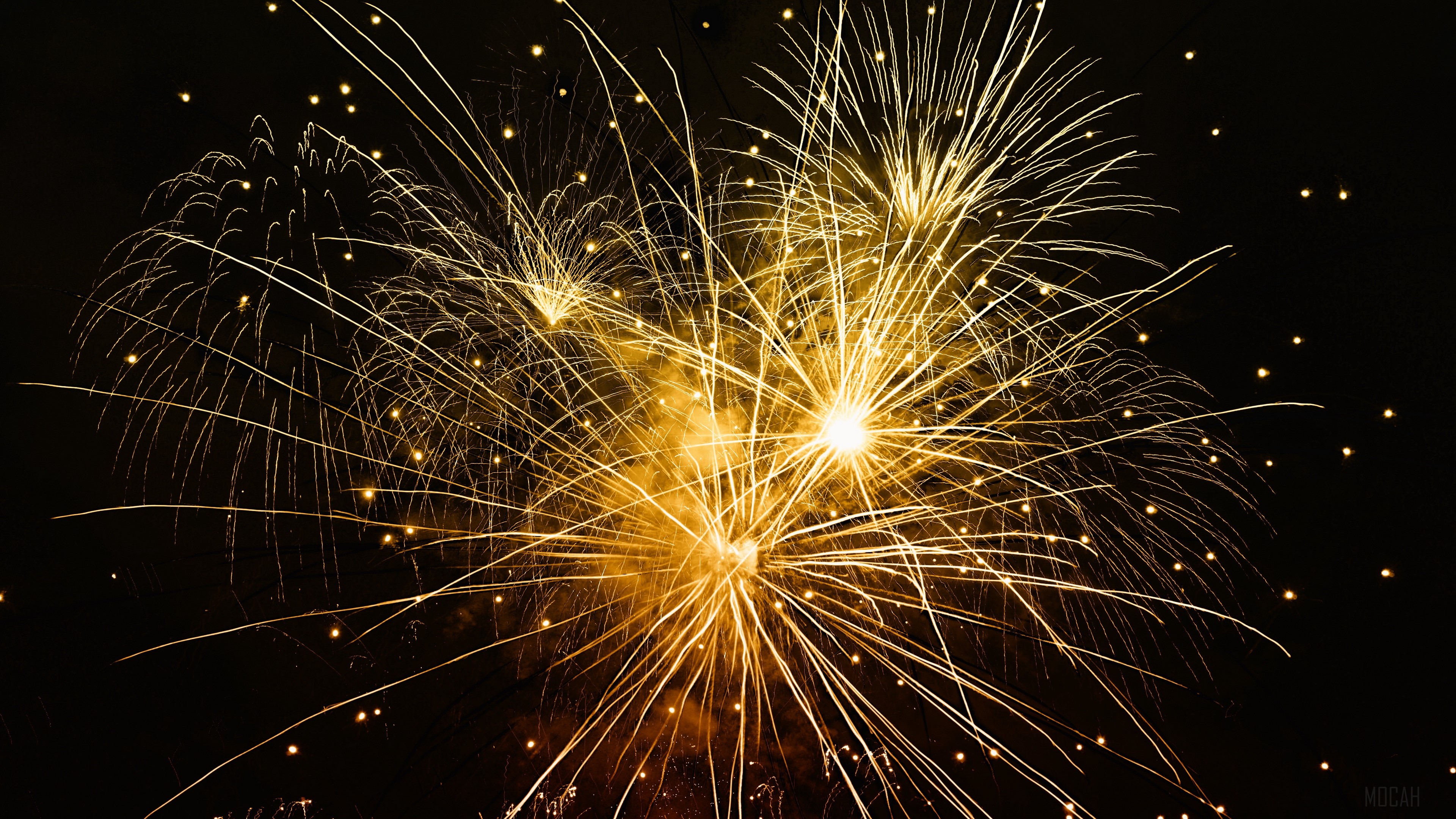 Golden fireworks celebration 4K HD Wallpaper