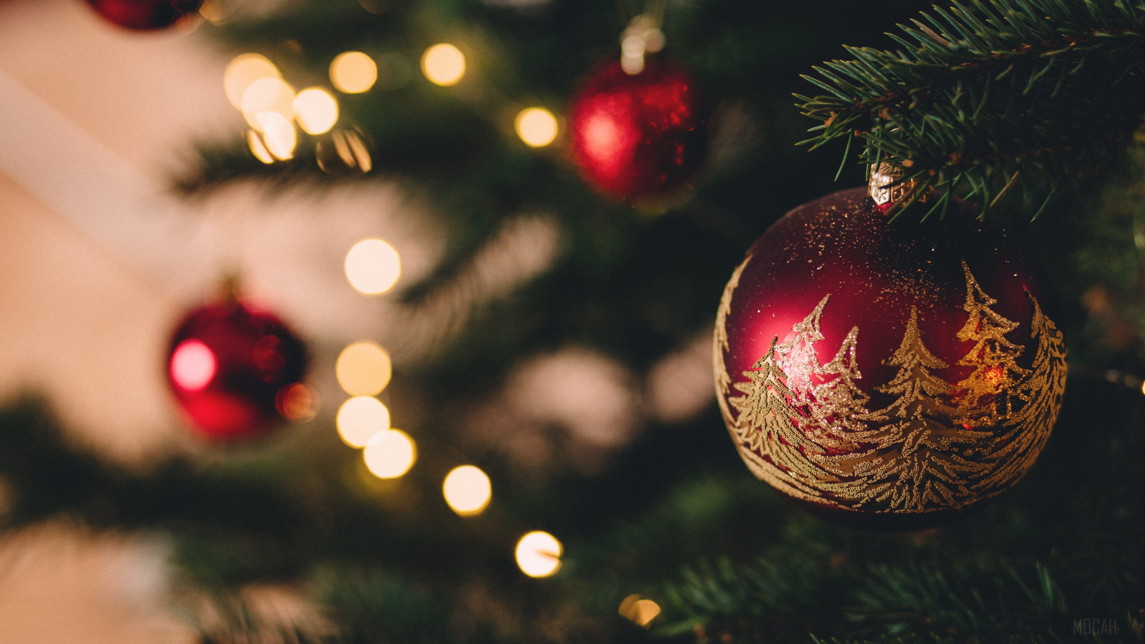 Christmas tree ornaments and lights 4K HD Wallpaper