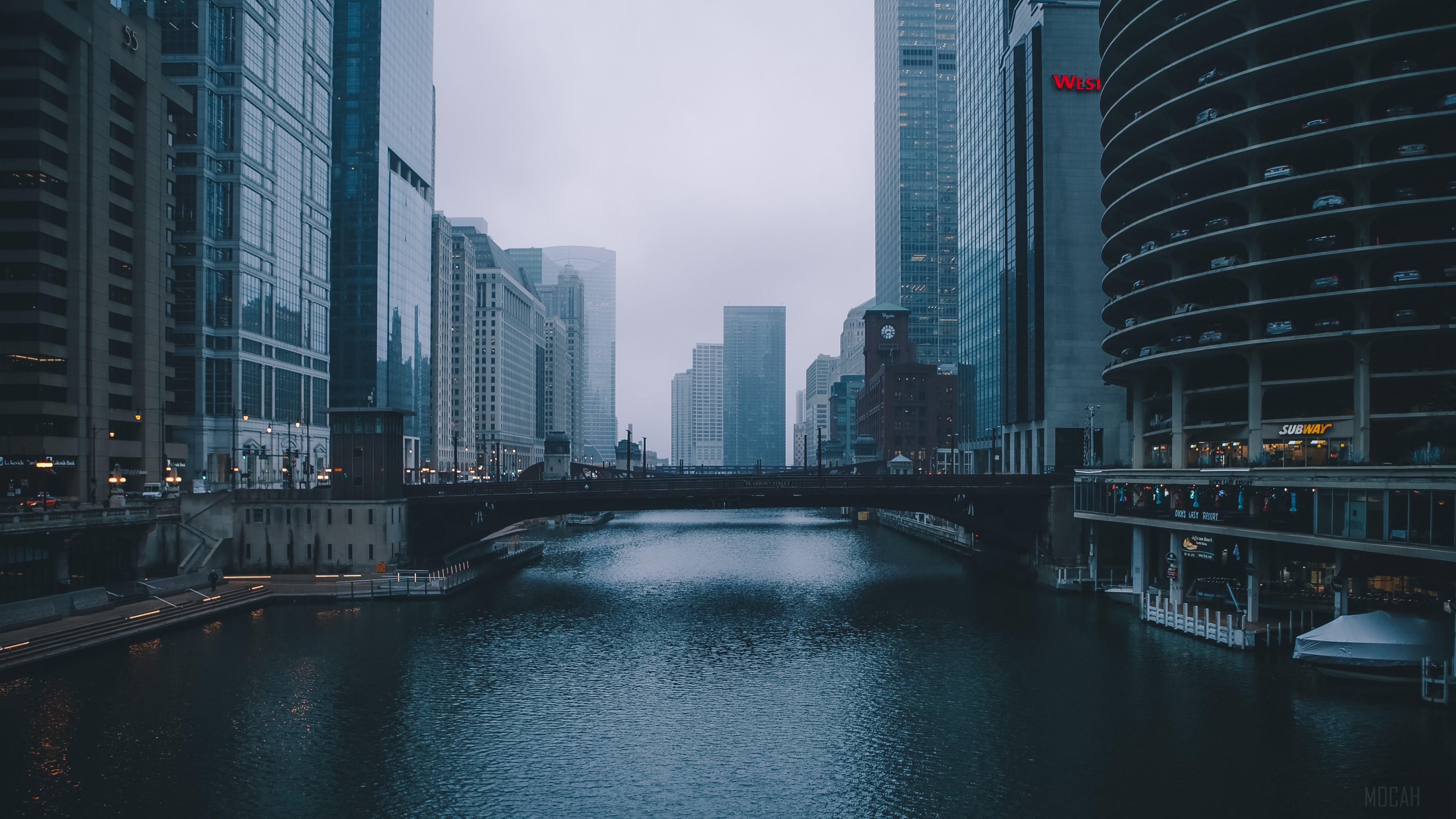 Chicago River with skyscrapers and bridge 4K HD Wallpaper