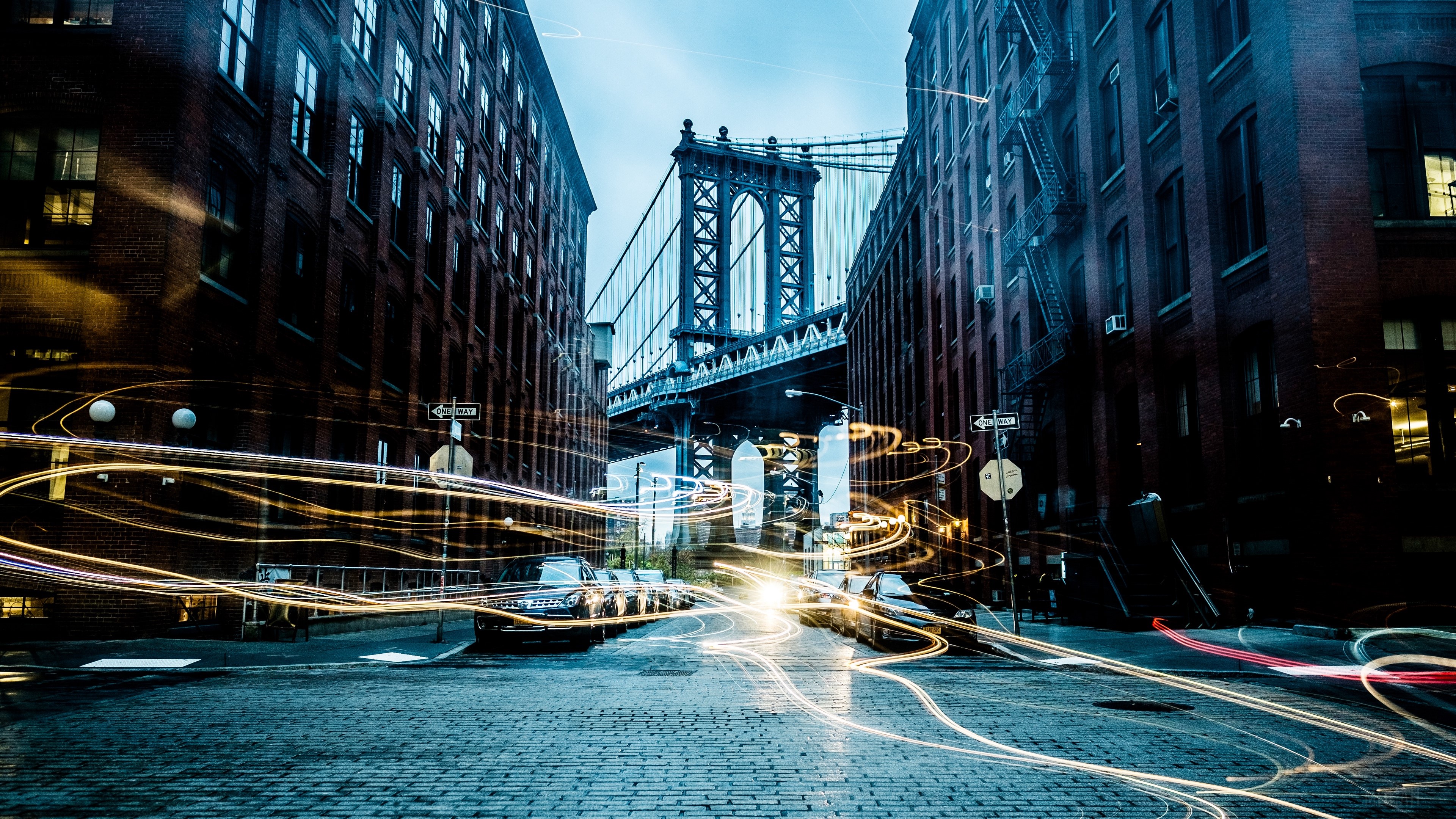 DUMBO Street with Manhattan Bridge 4K HD Wallpaper