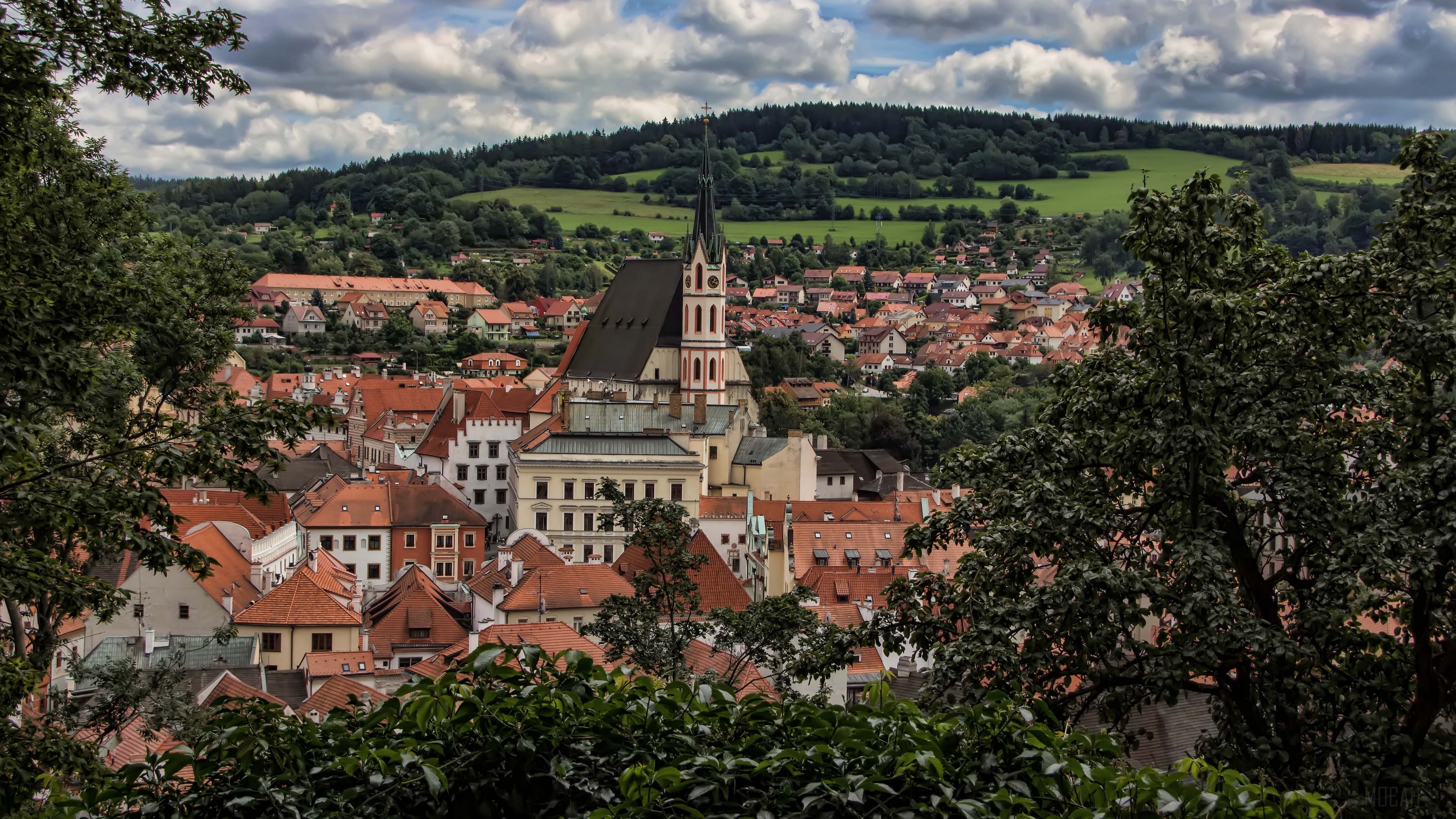 Cesky Krumlov town with church tower, Czech Republic 4K HD Wallpaper