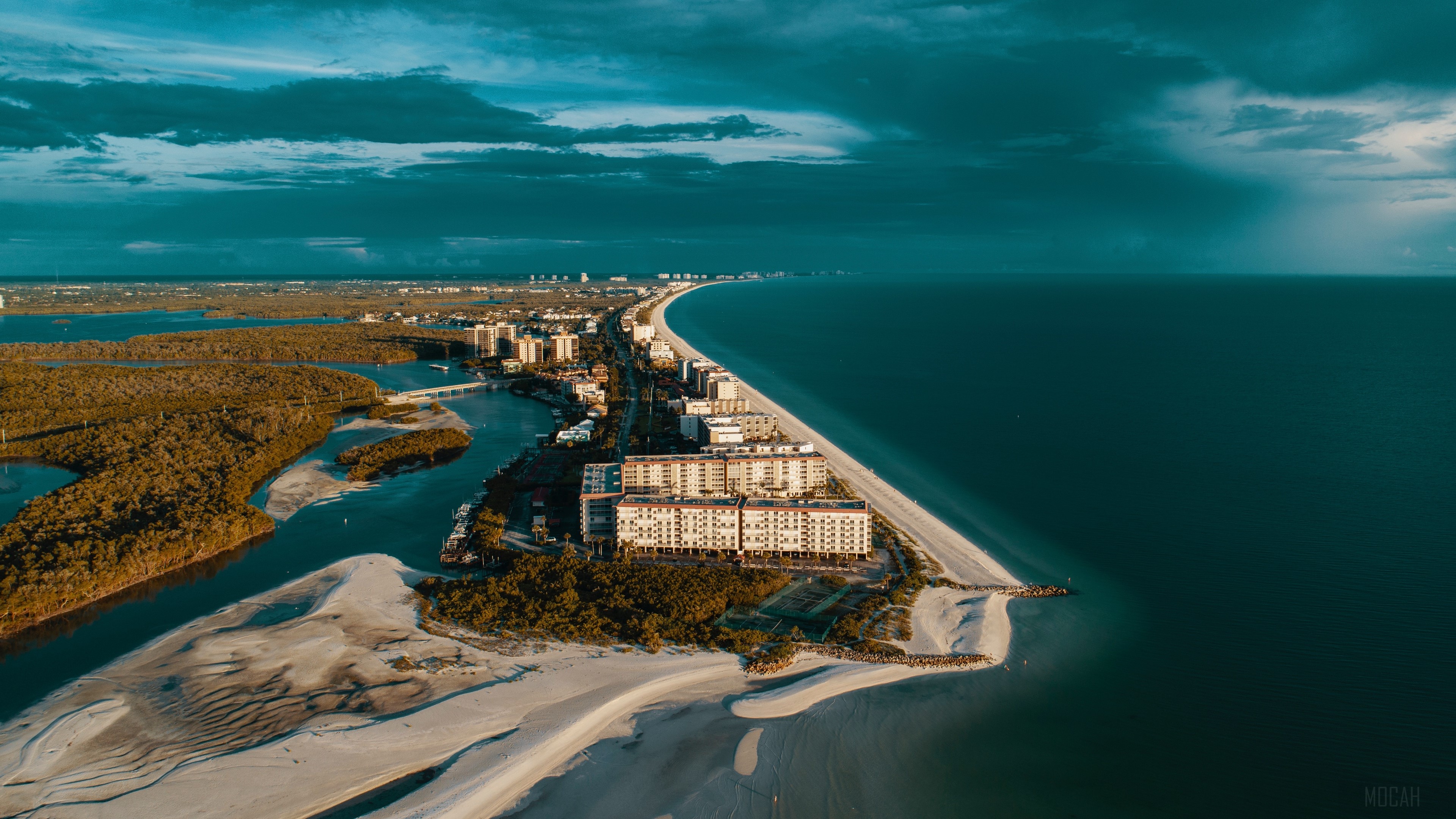 Bonita Springs coast with buildings and ocean 4K HD Wallpaper