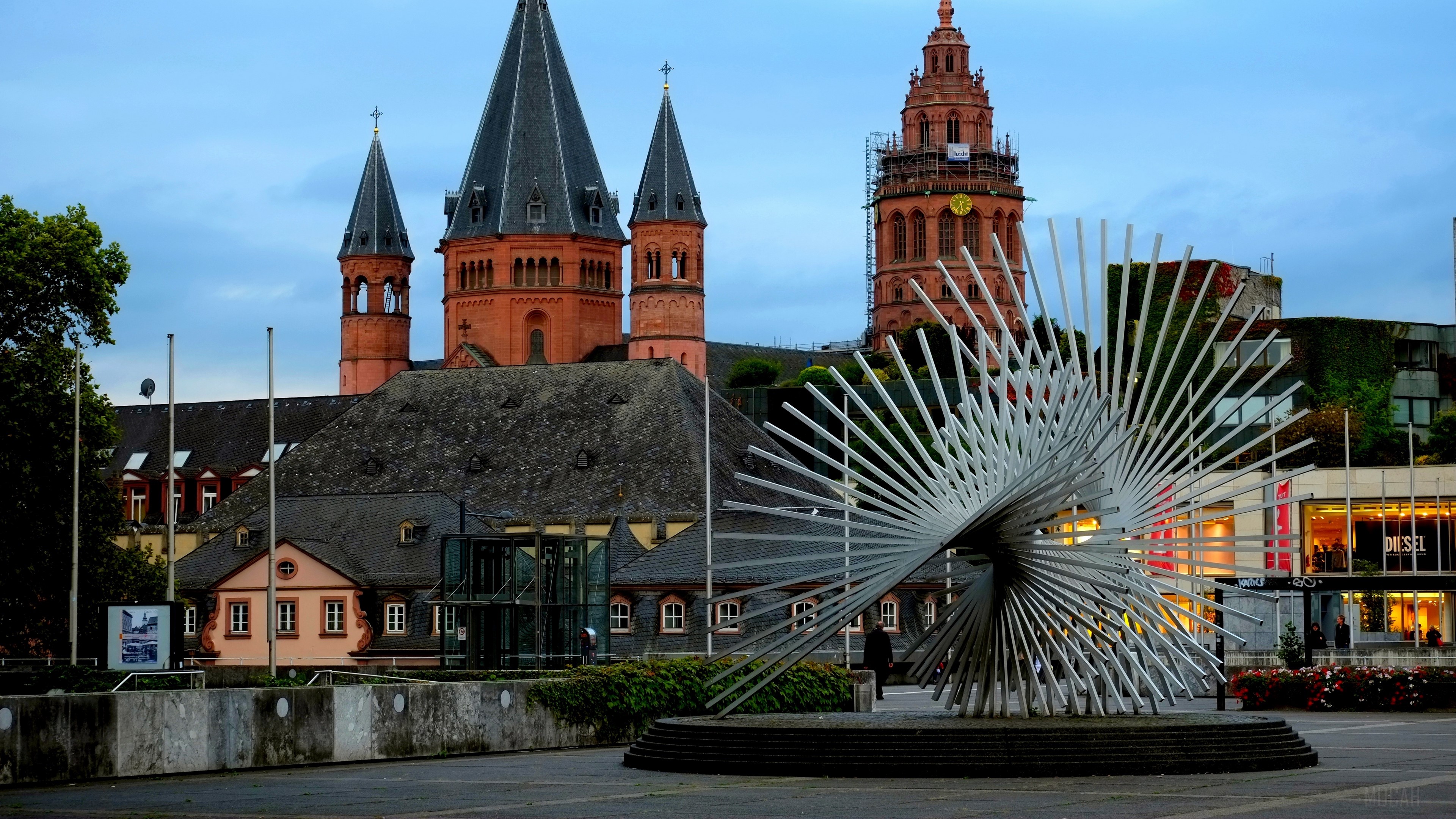 Mainz Cathedral and modern sculpture in Germany 4K HD Wallpaper